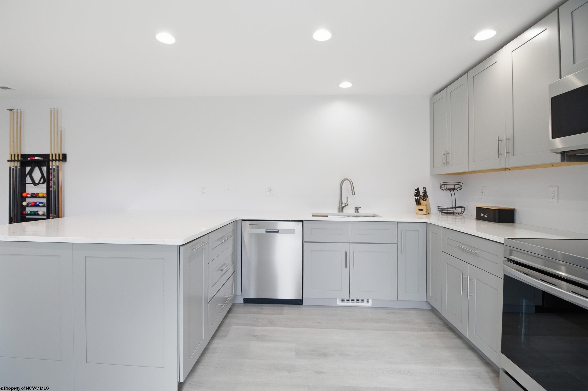 3125 N Greystone Drive