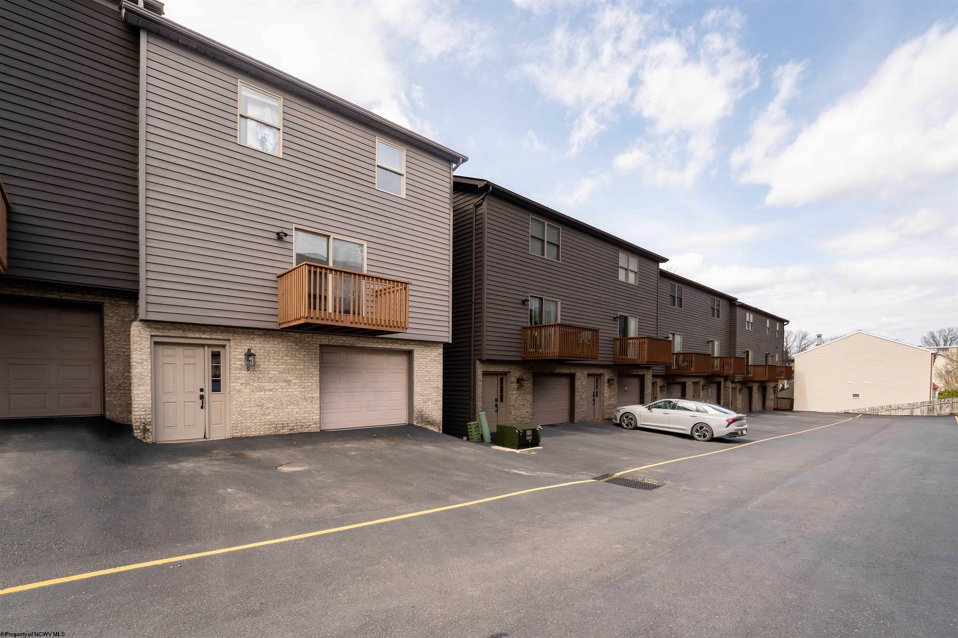 9 Sunridge Drive