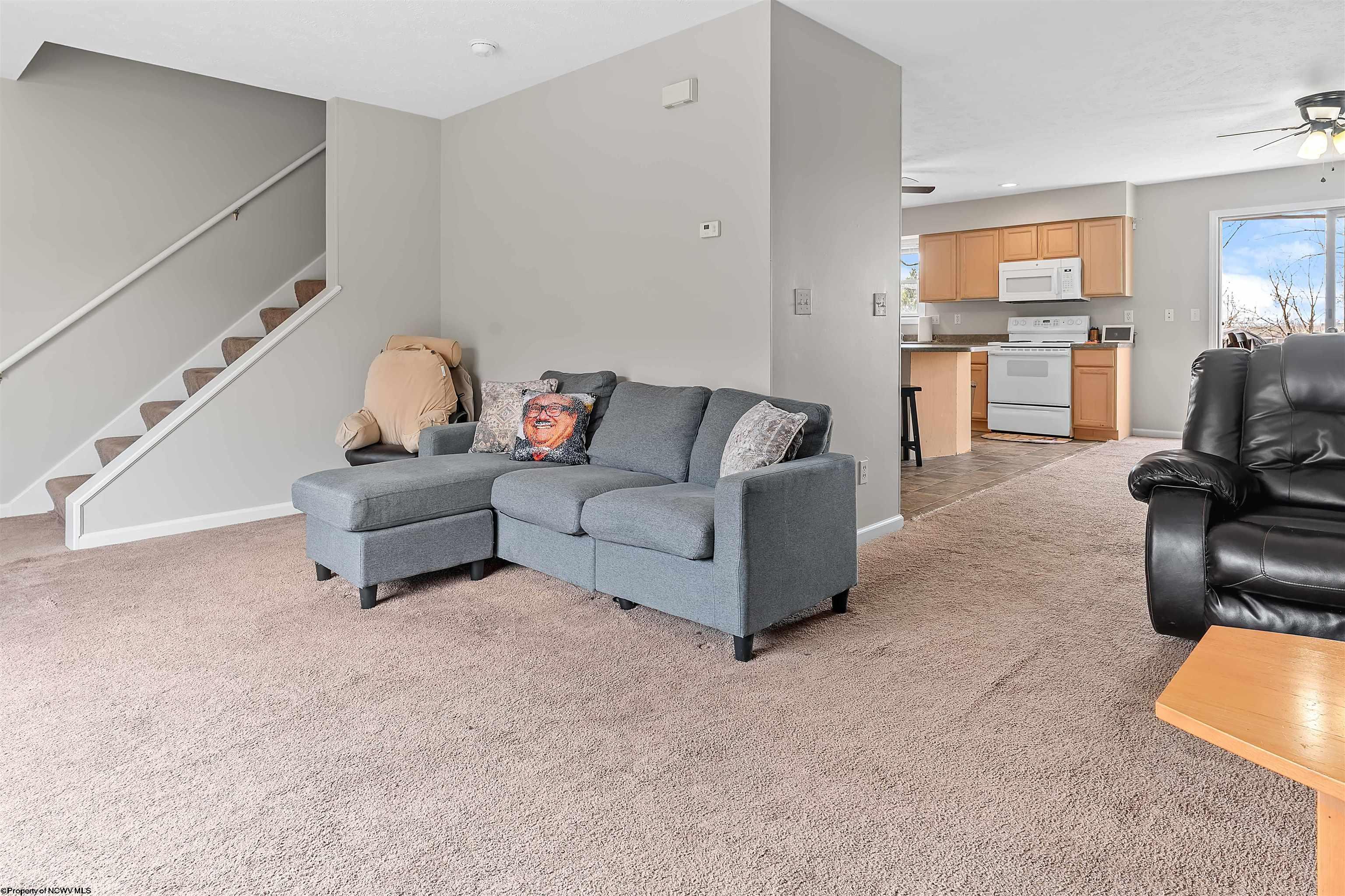 9 Sunridge Drive