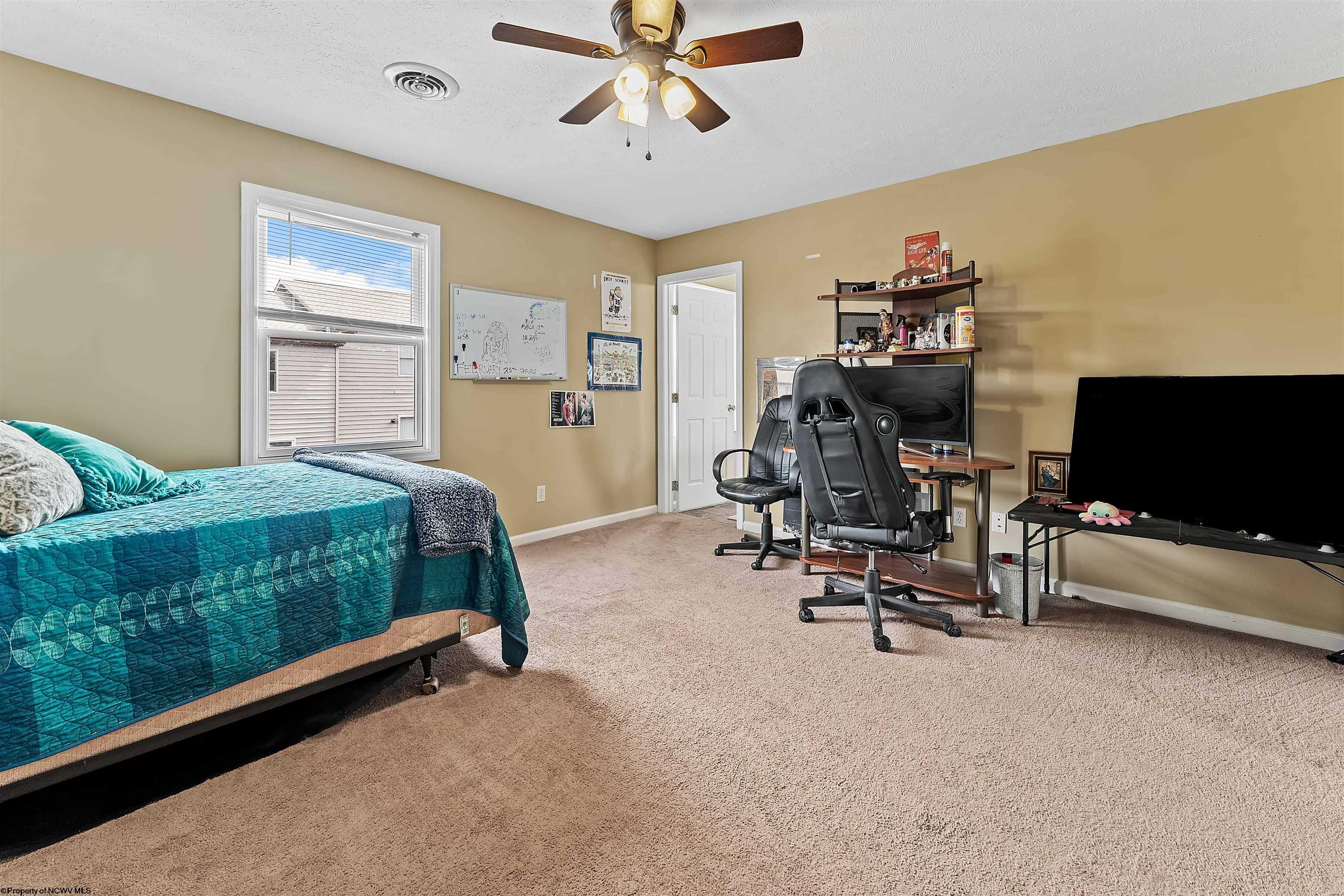 9 Sunridge Drive