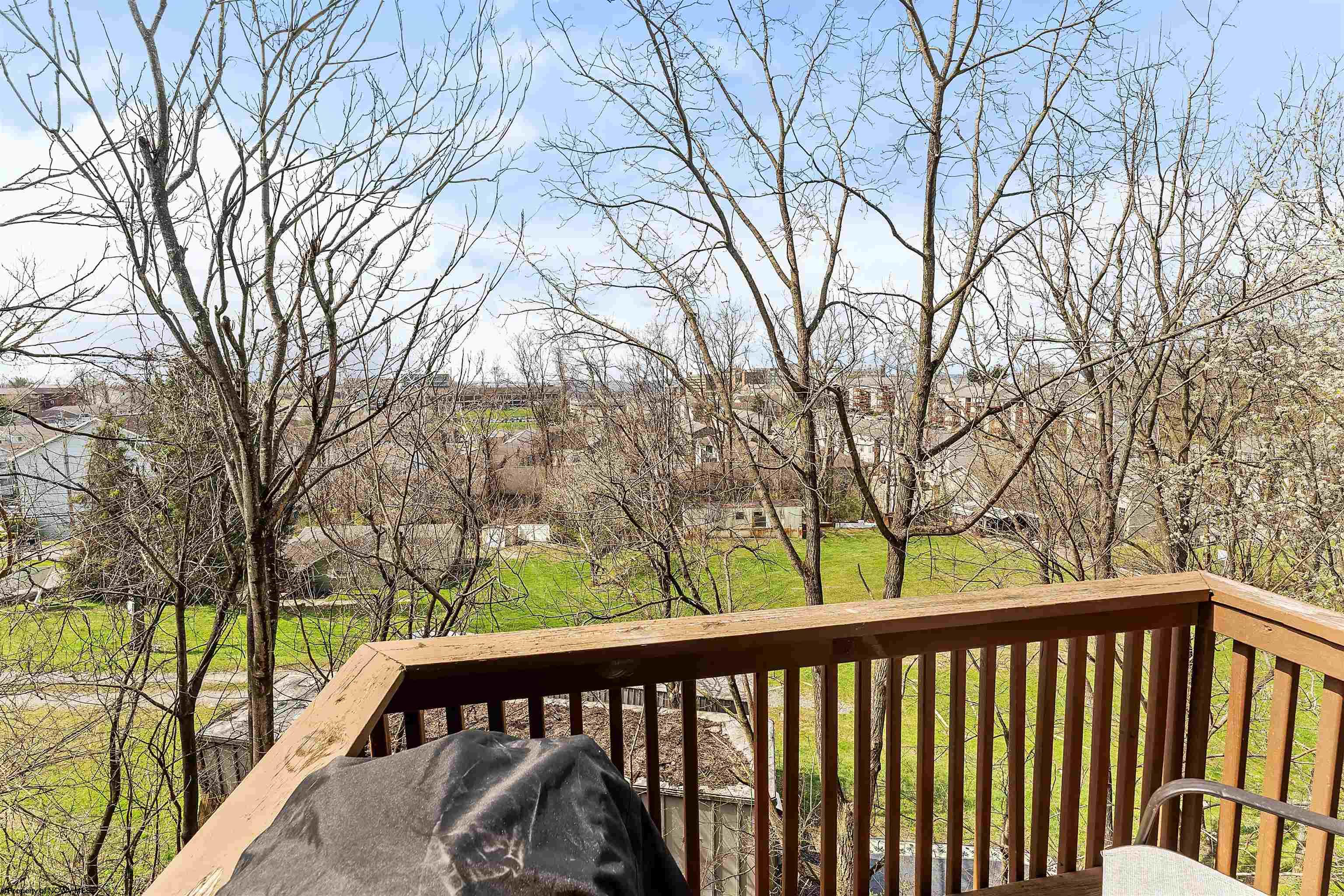 9 Sunridge Drive