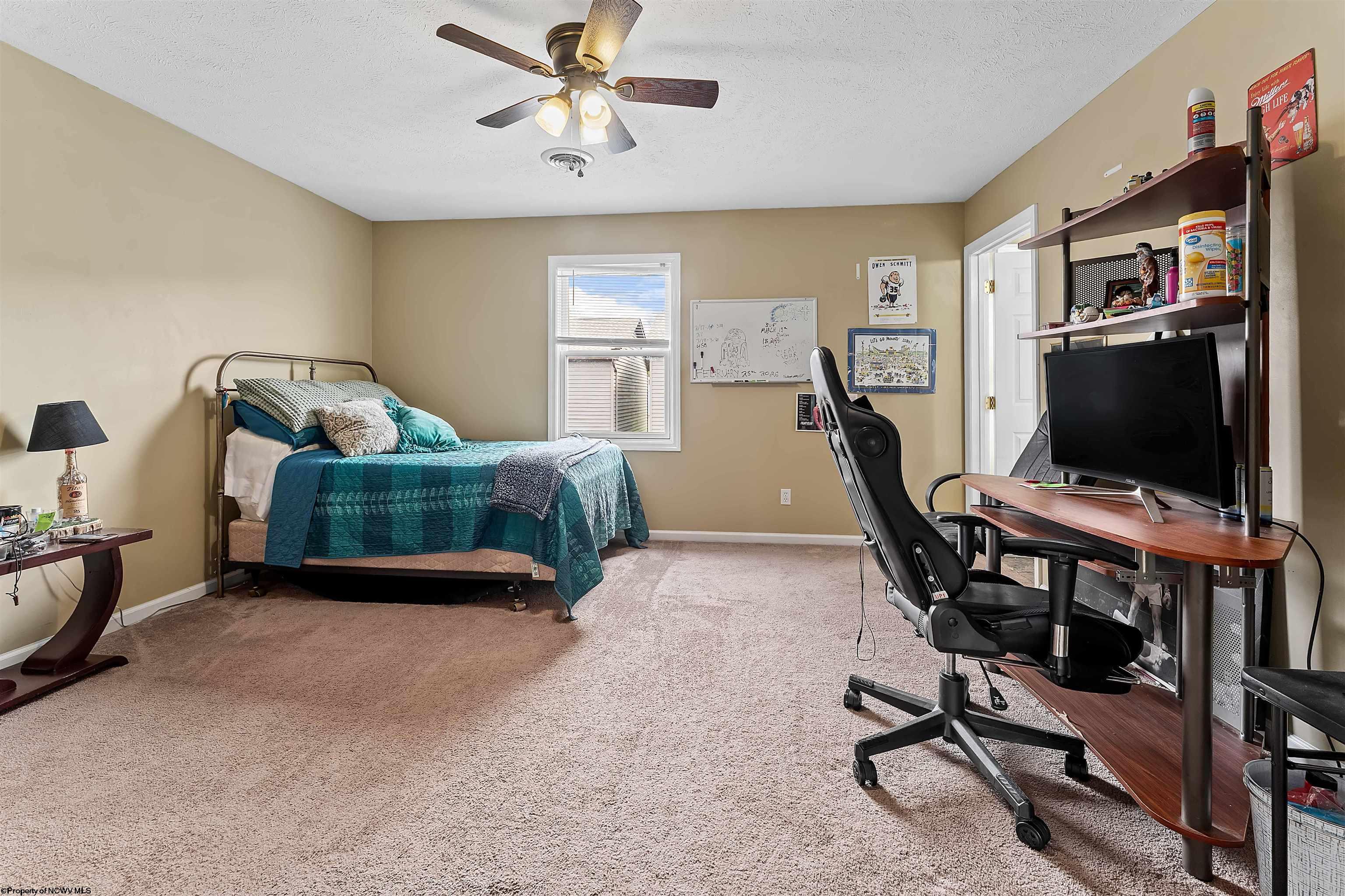 9 Sunridge Drive