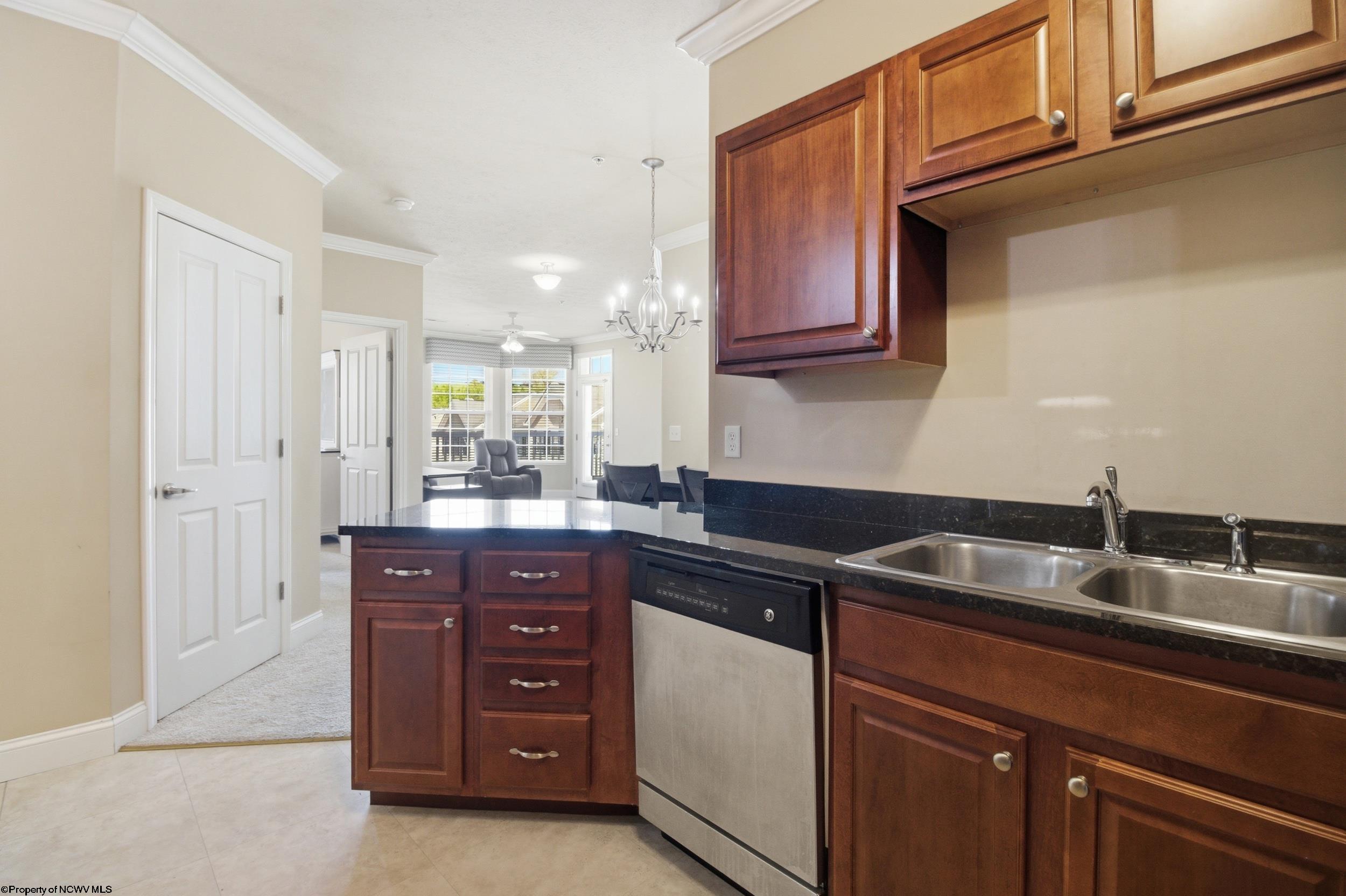 1211 Suncrest Village