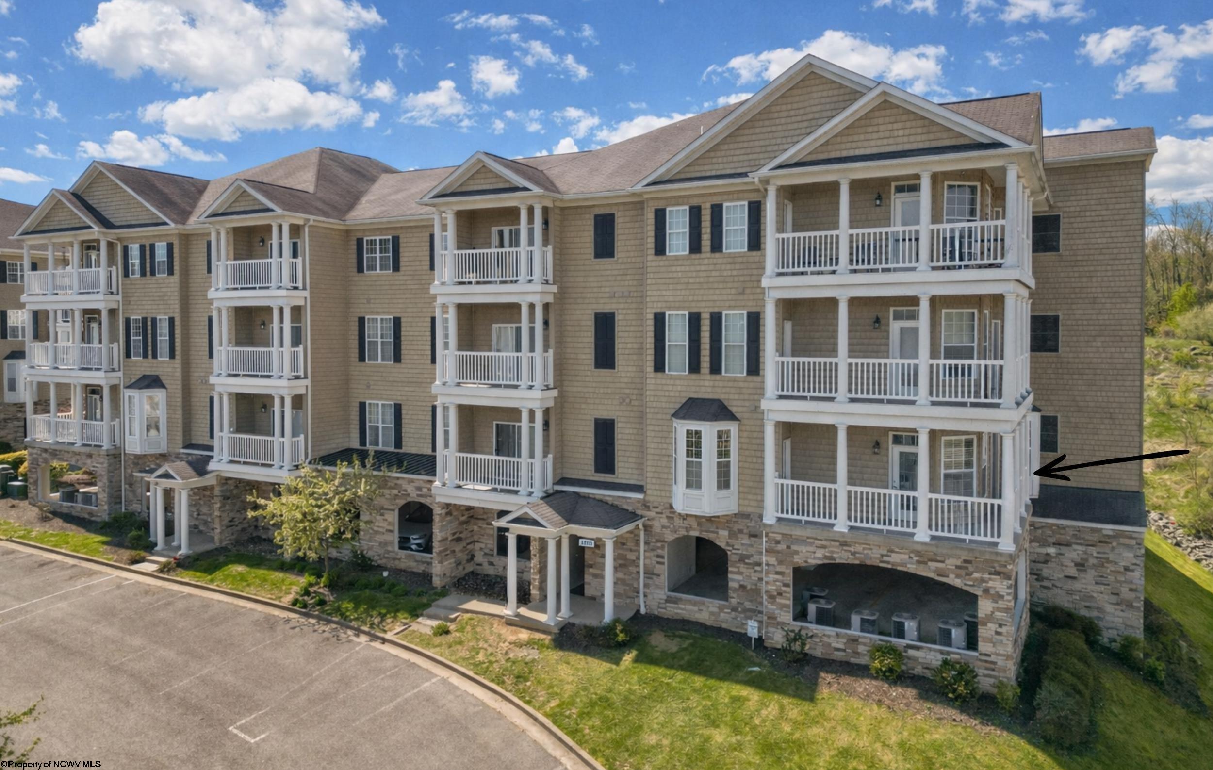 1211 Suncrest Village