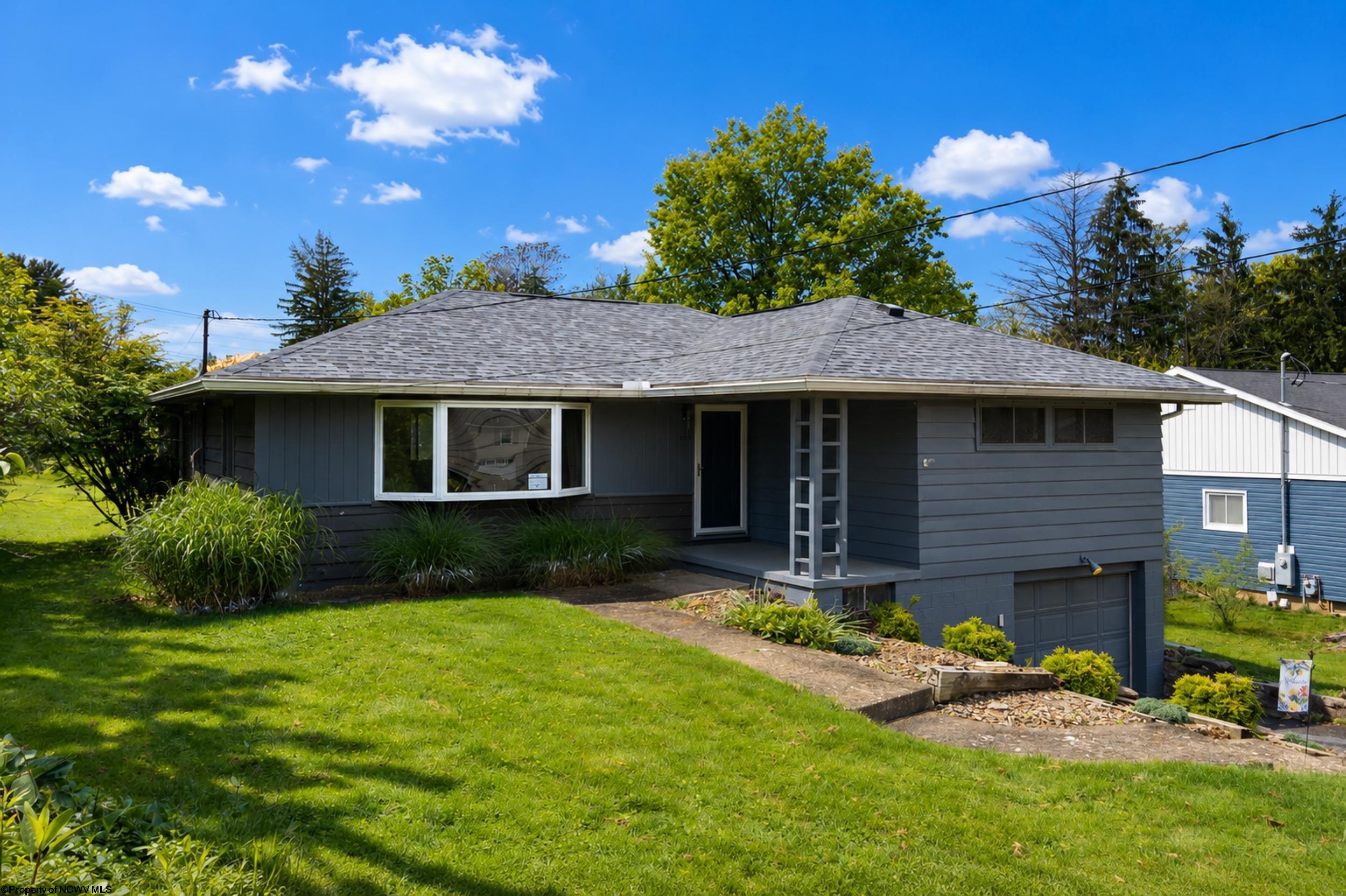 1217 Corvet Avenue