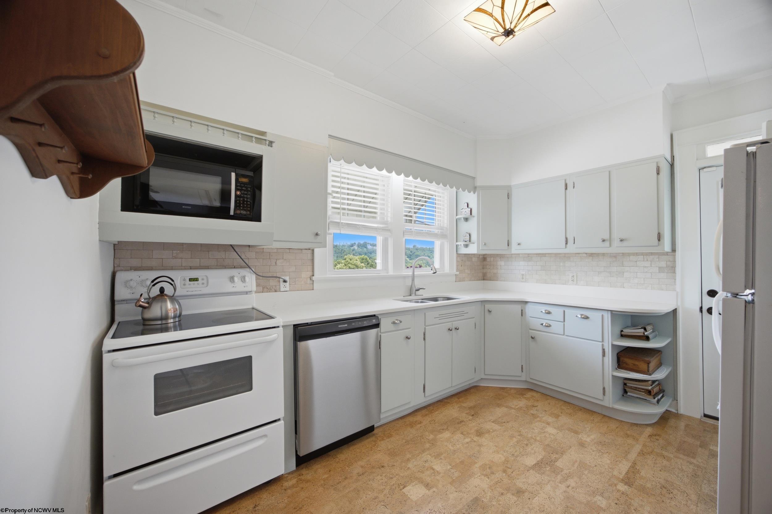 545 W Virginia Avenue