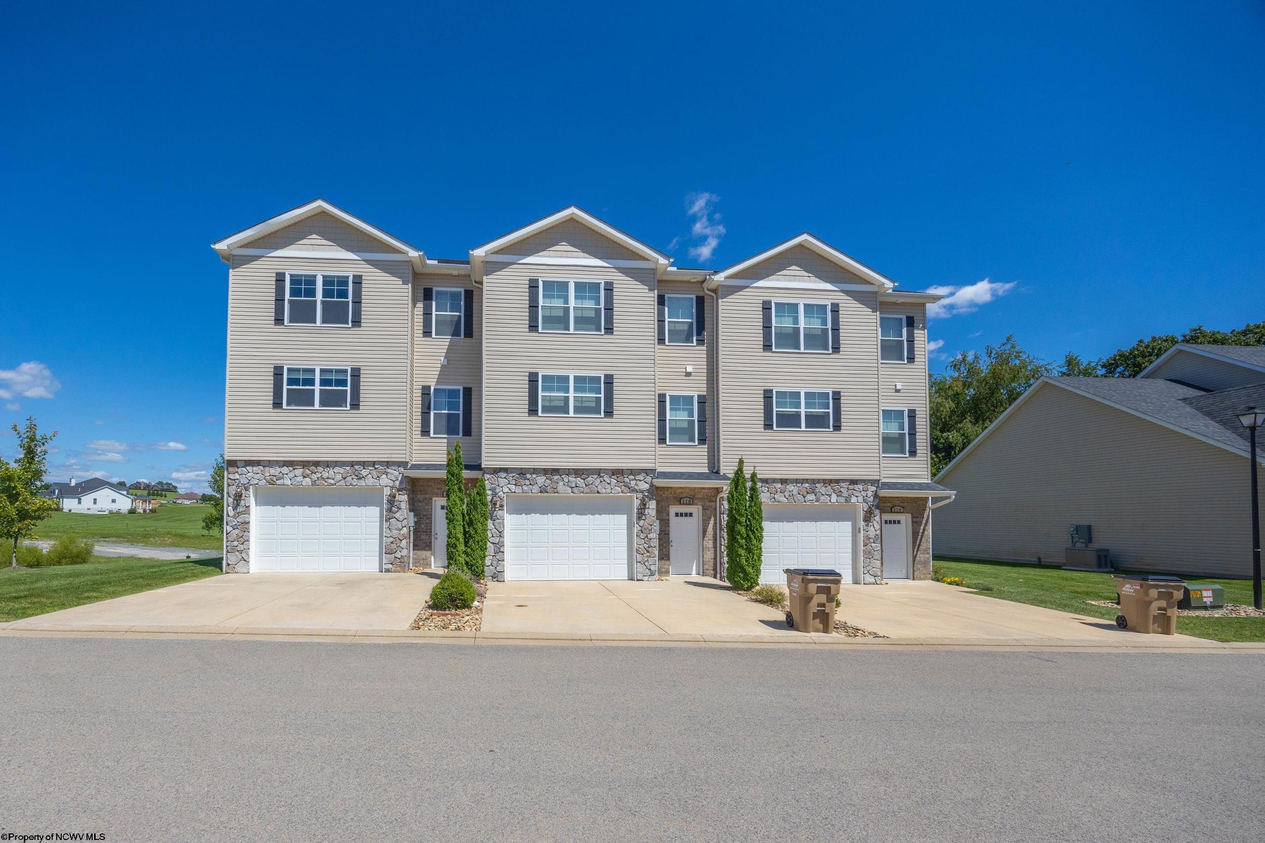 120 Red Oak Lane