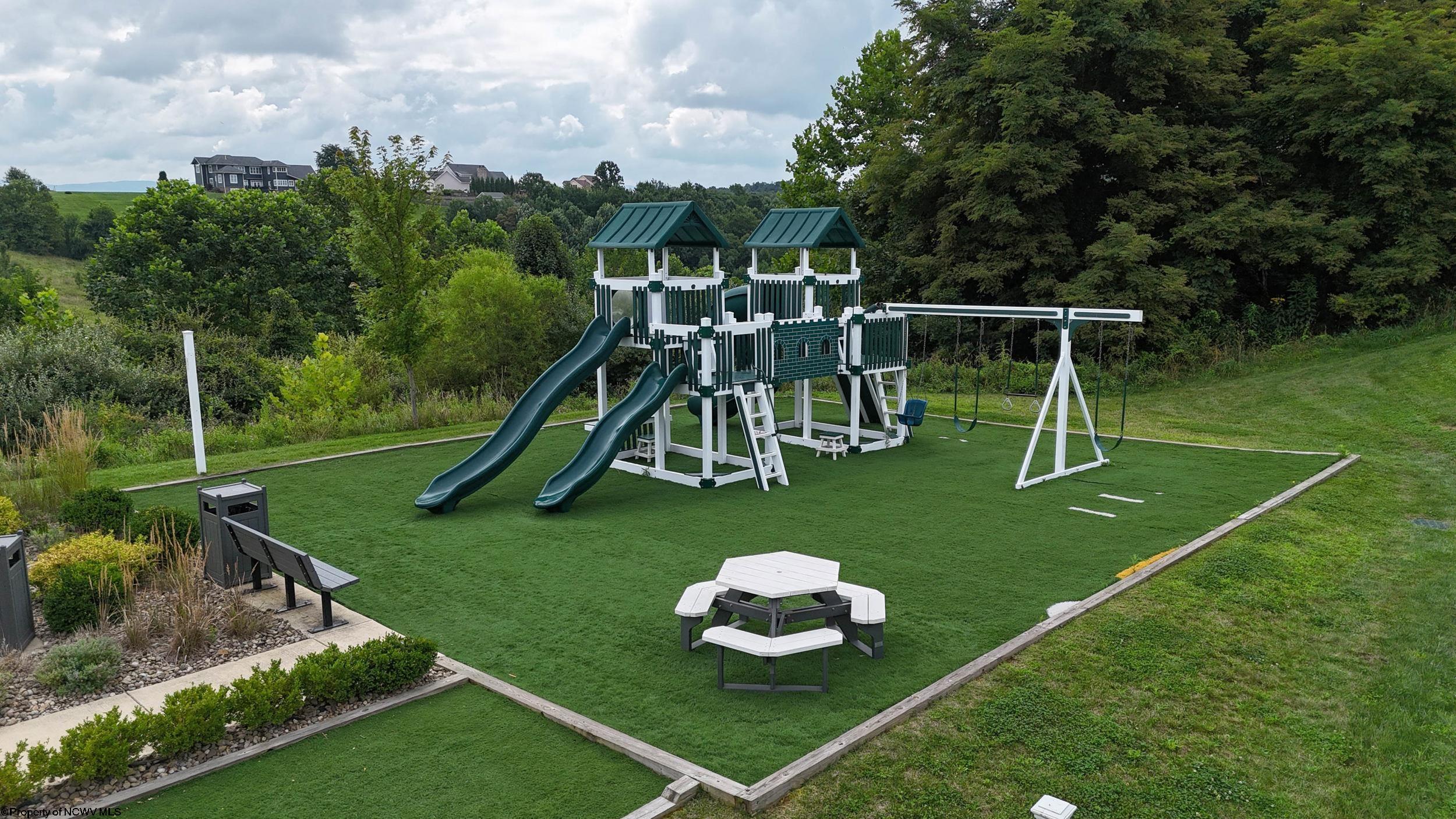 120 Red Oak Lane