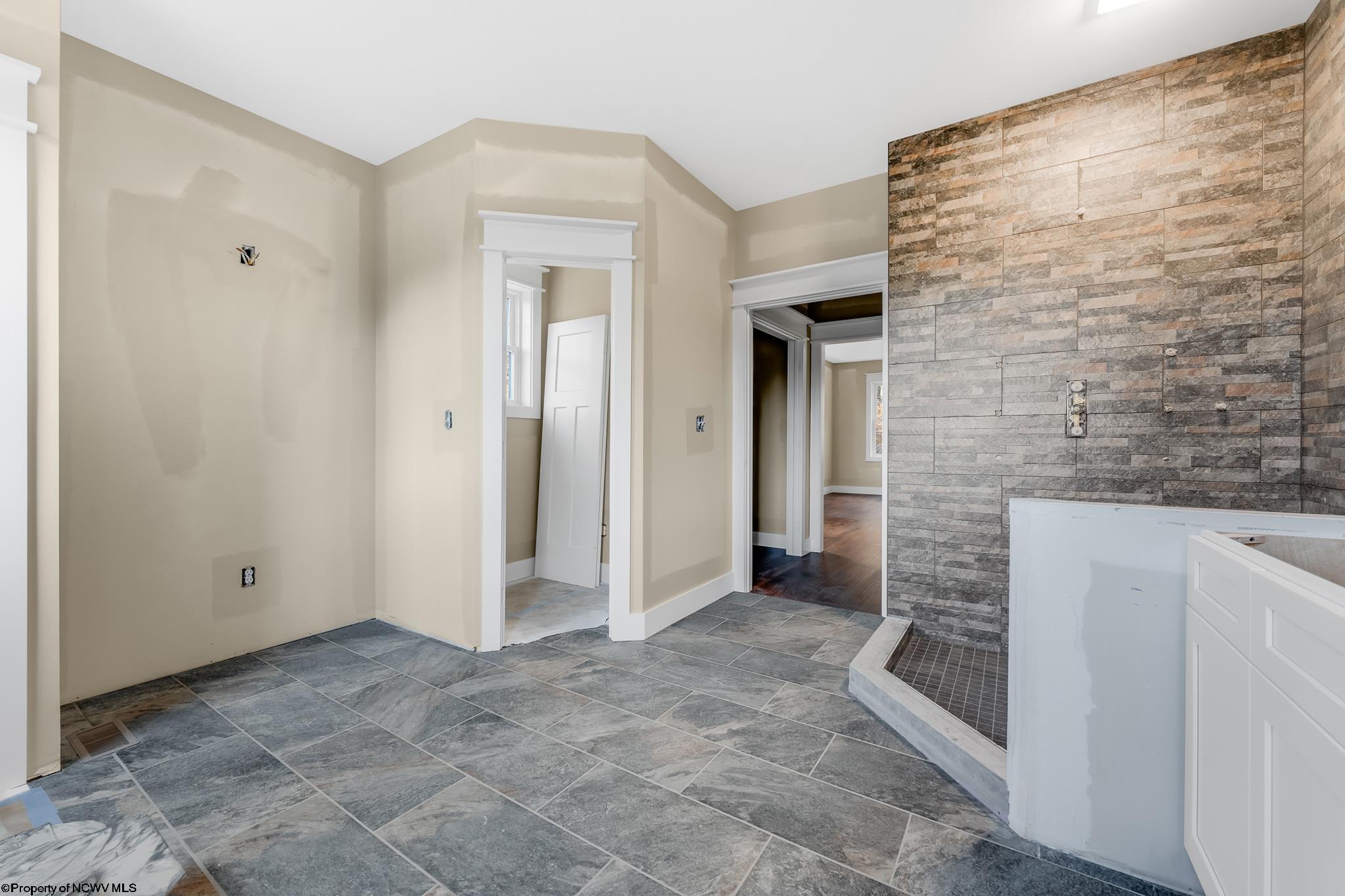 1002 Poplar Drive