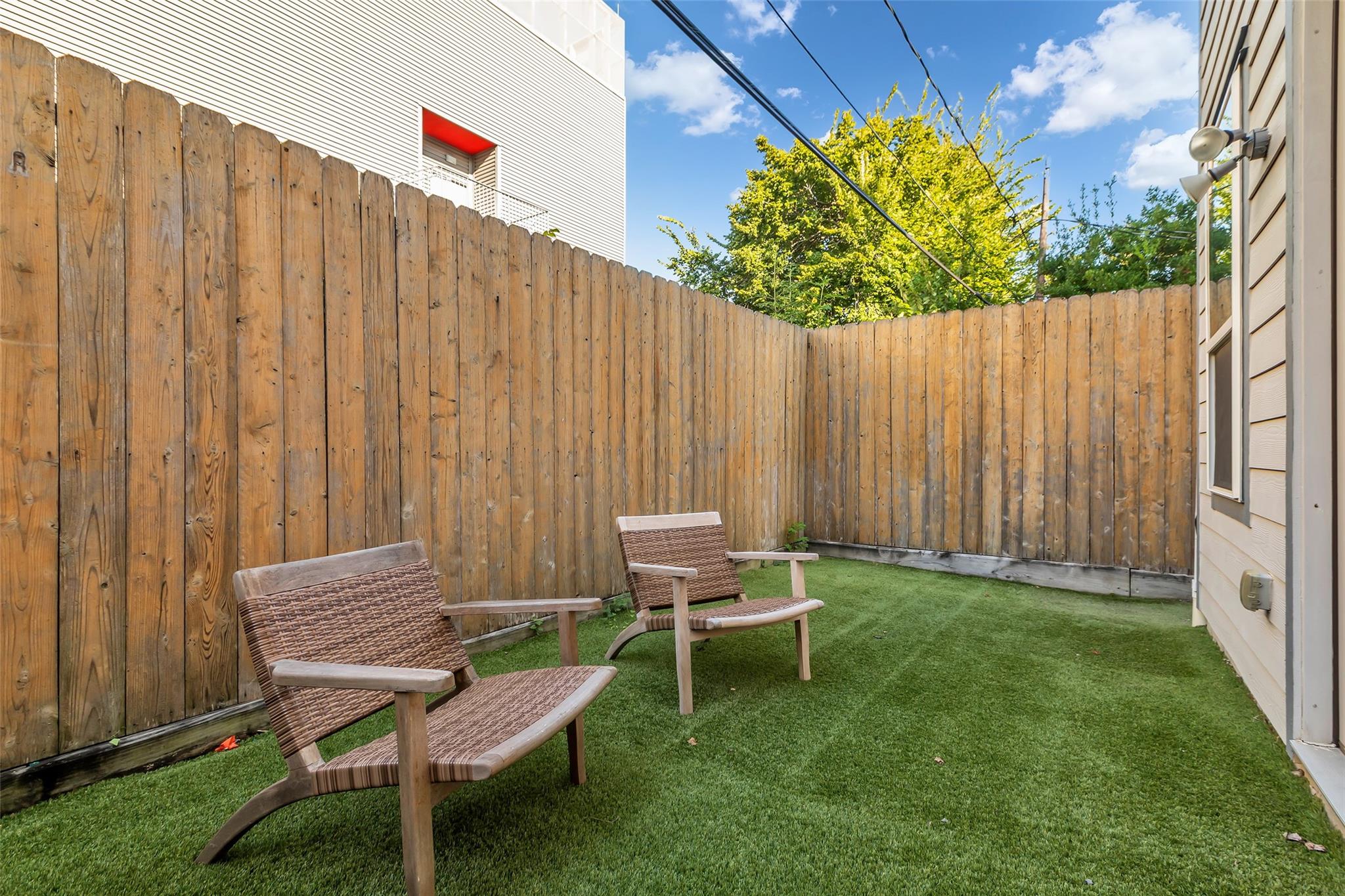 1402 Crocker Street, Houston