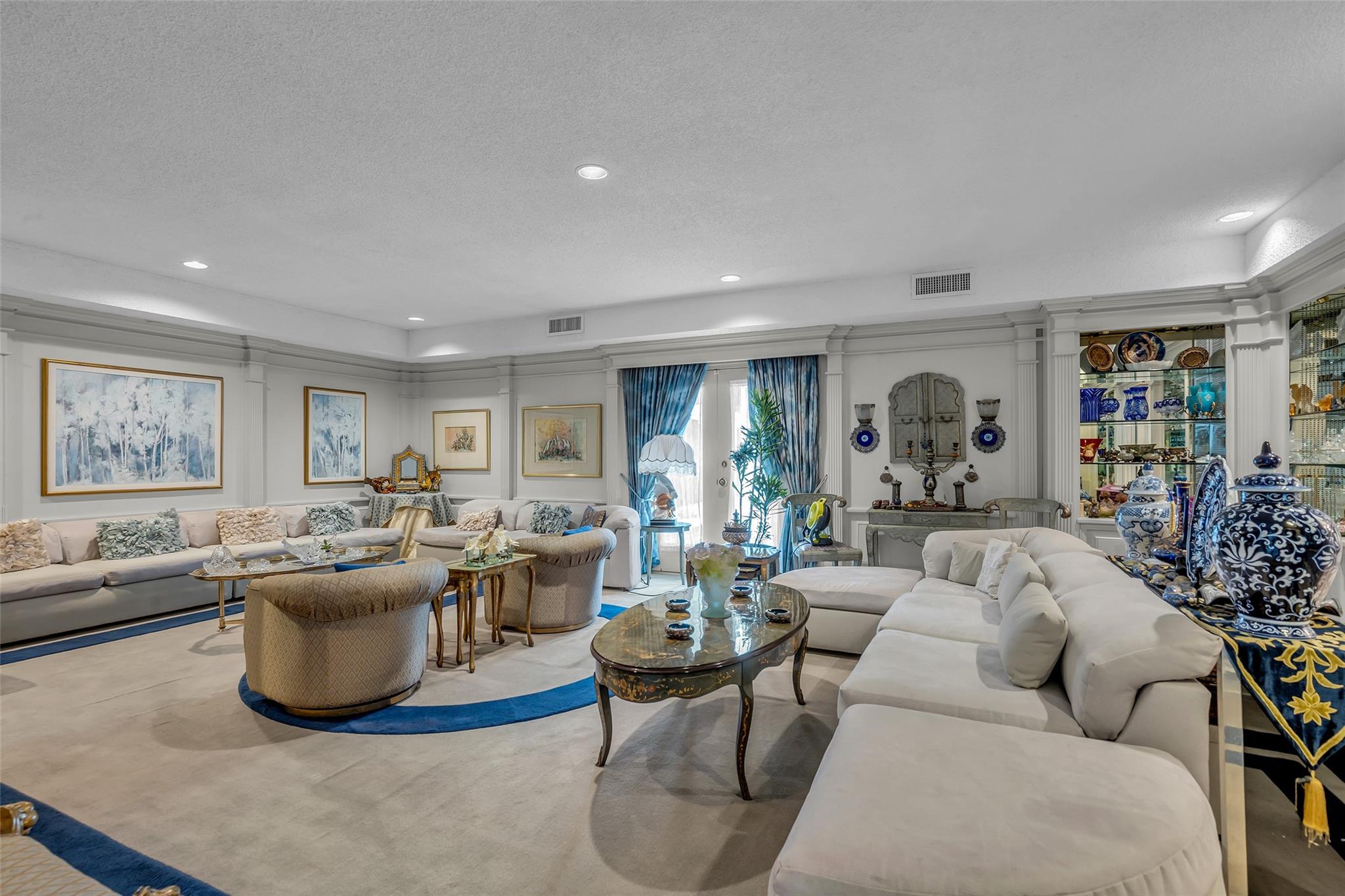 6 Farnham Park Drive