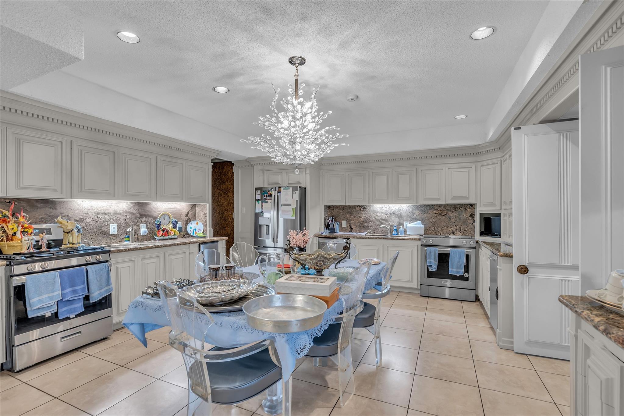 6 Farnham Park Drive