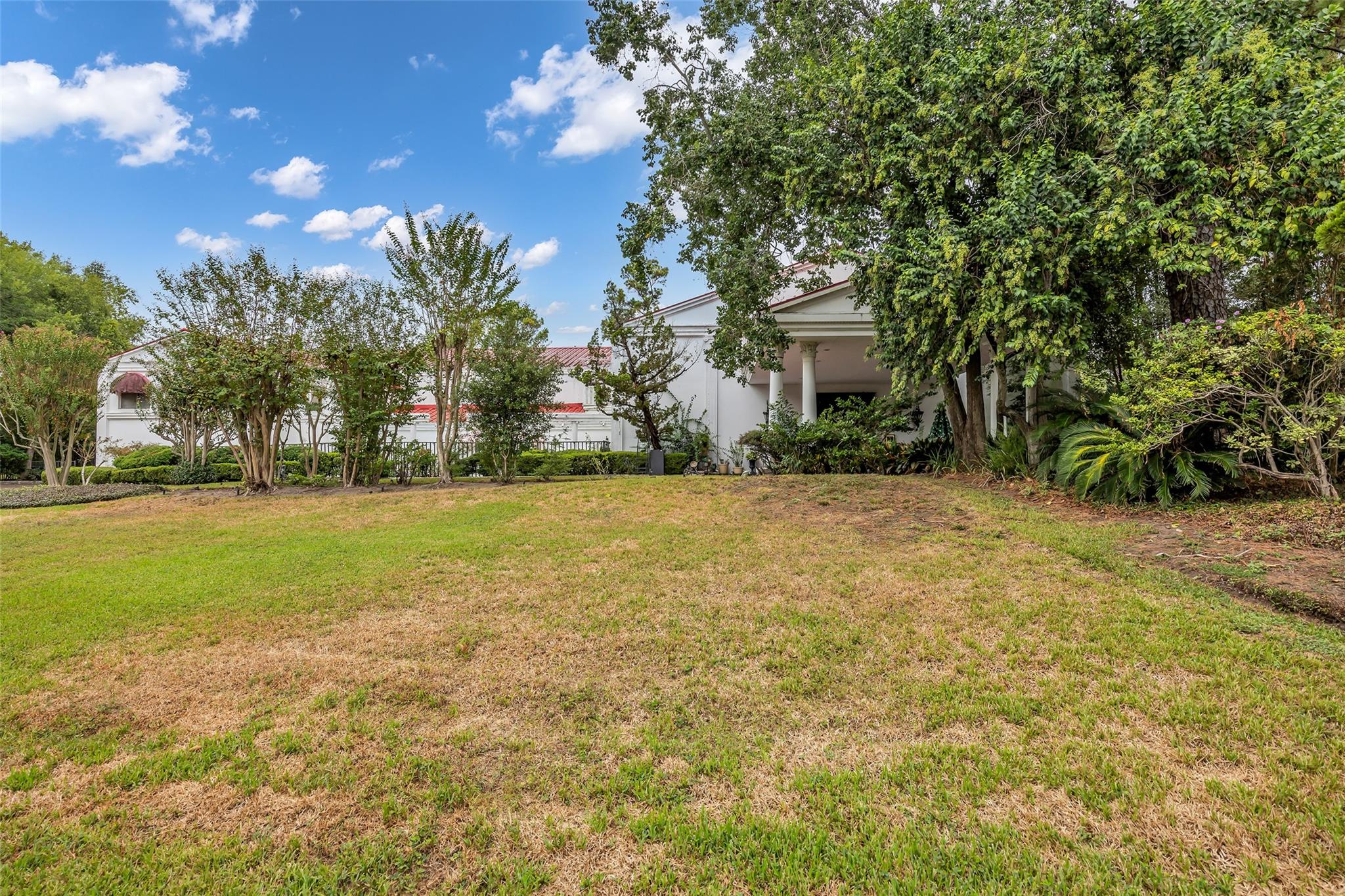 6 Farnham Park Drive