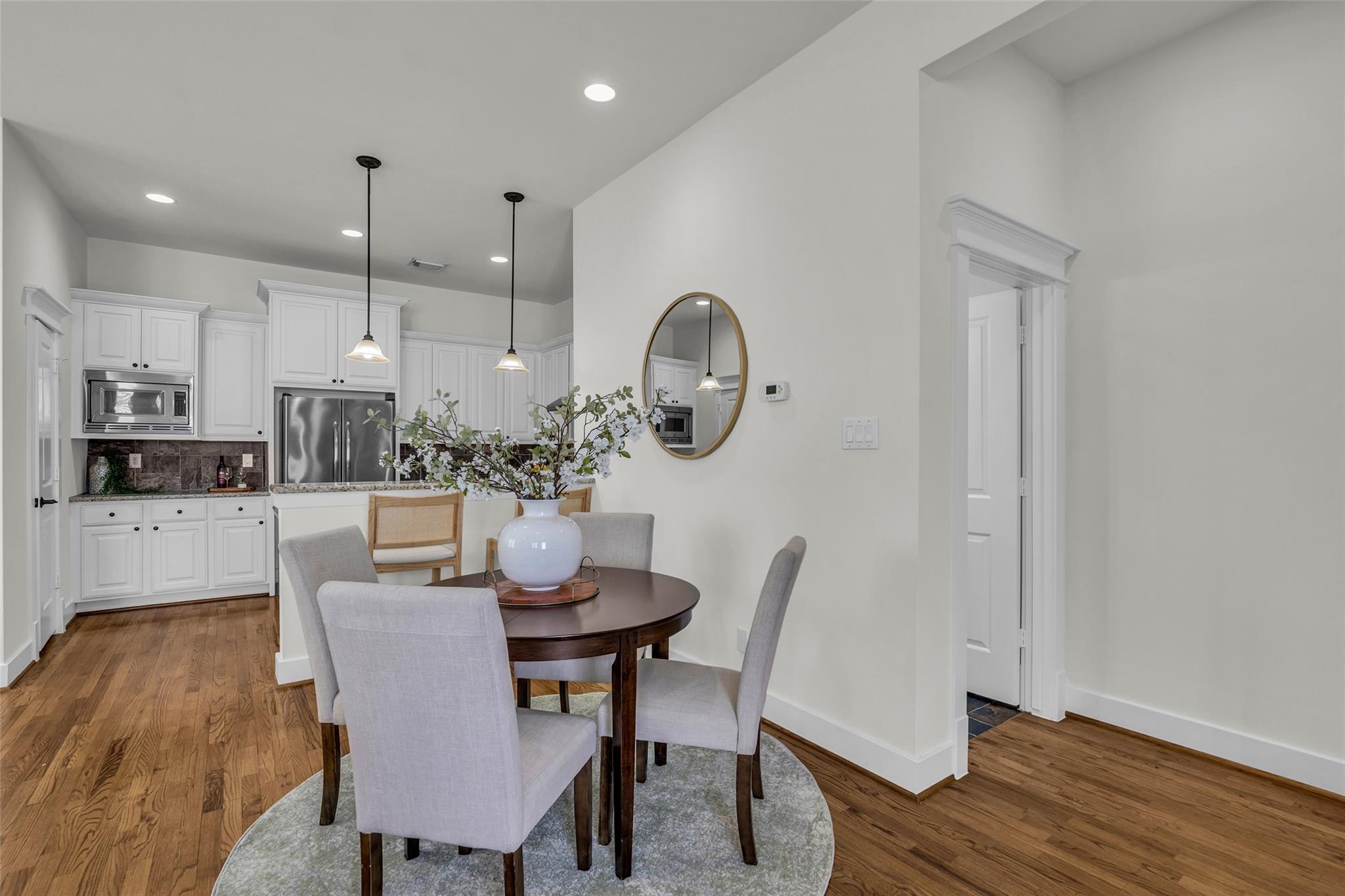 1122 W 18th Street