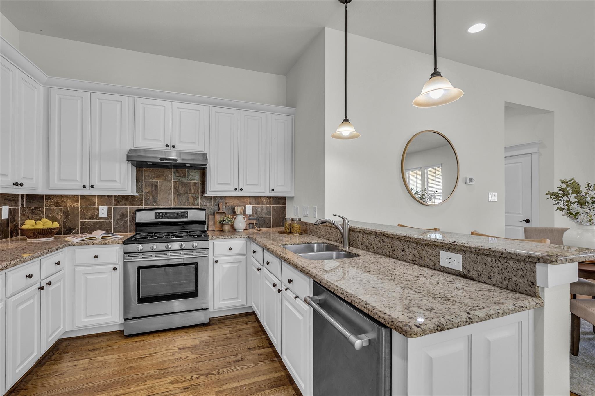 1122 W 18th Street
