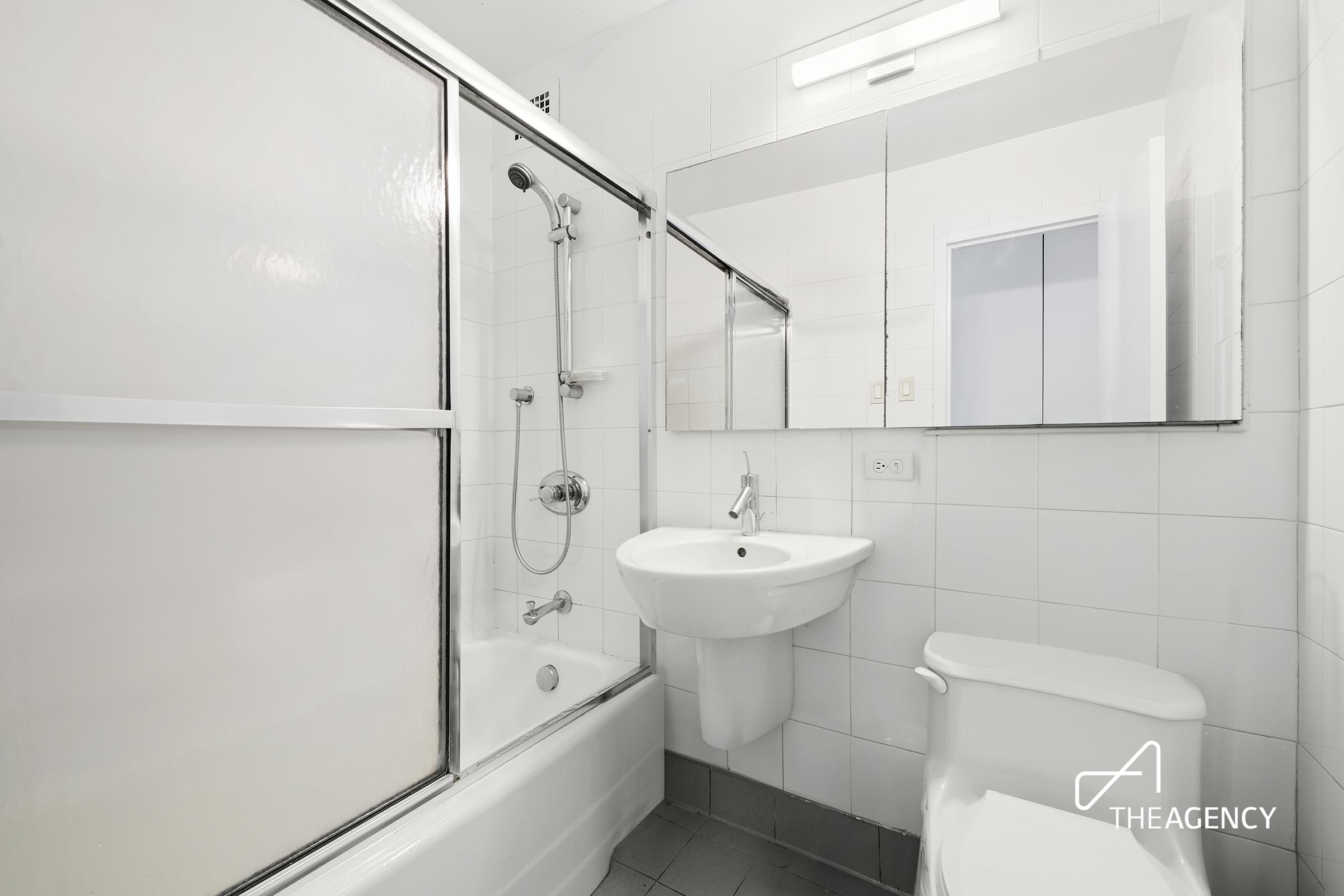 170 Park Row 7-C