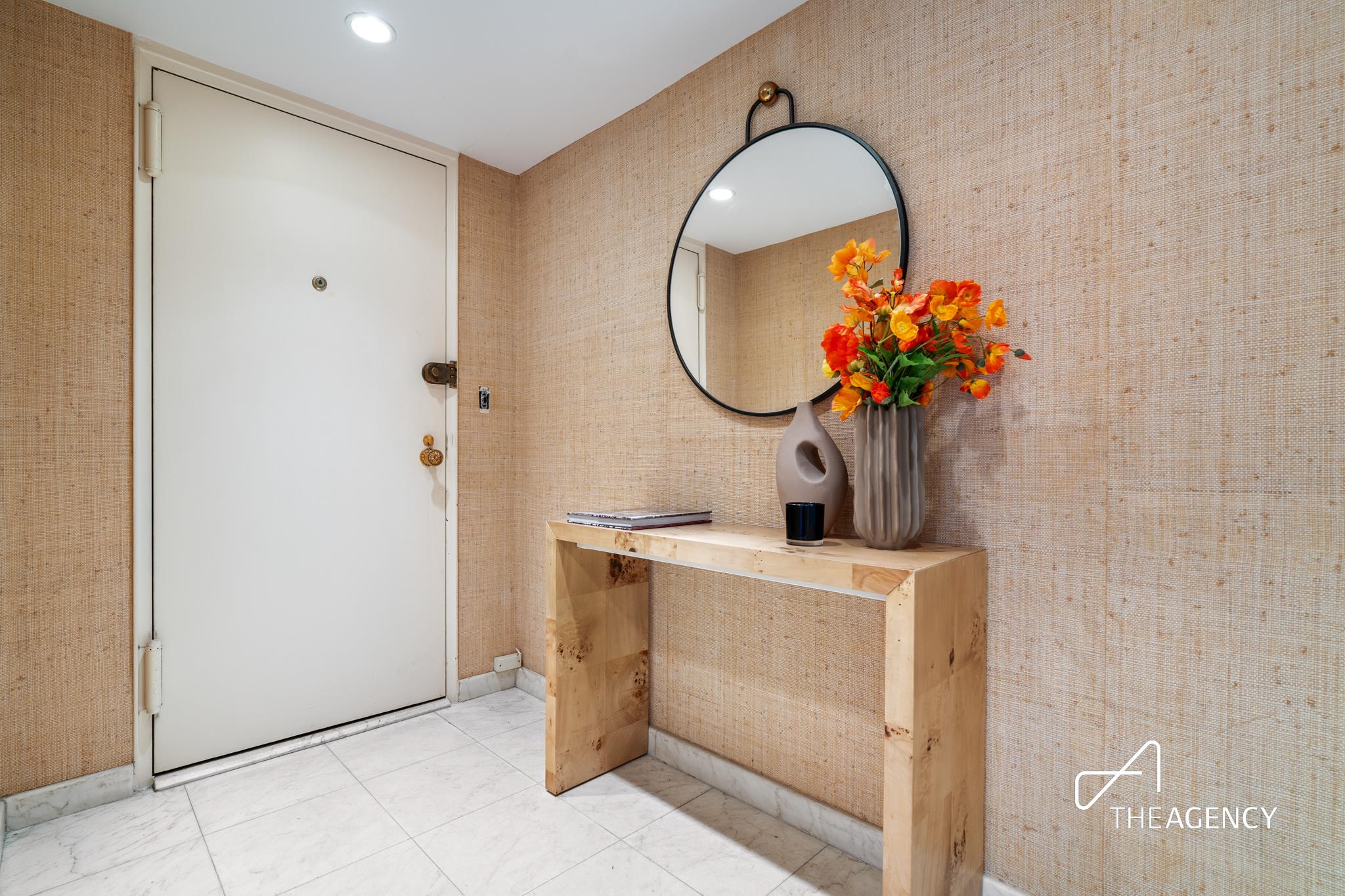 1050 5th Avenue 17D