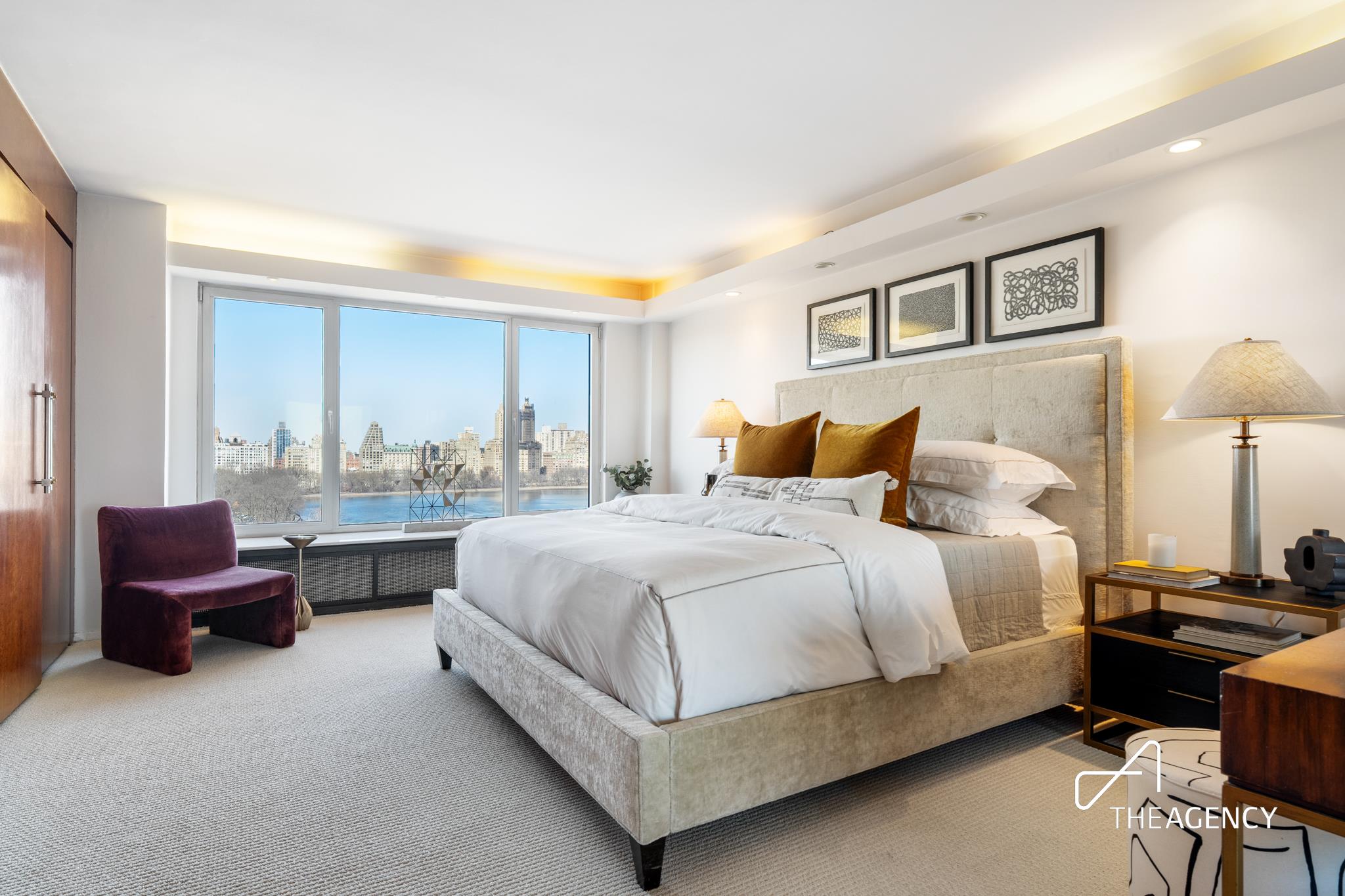 1050 5th Avenue 17D