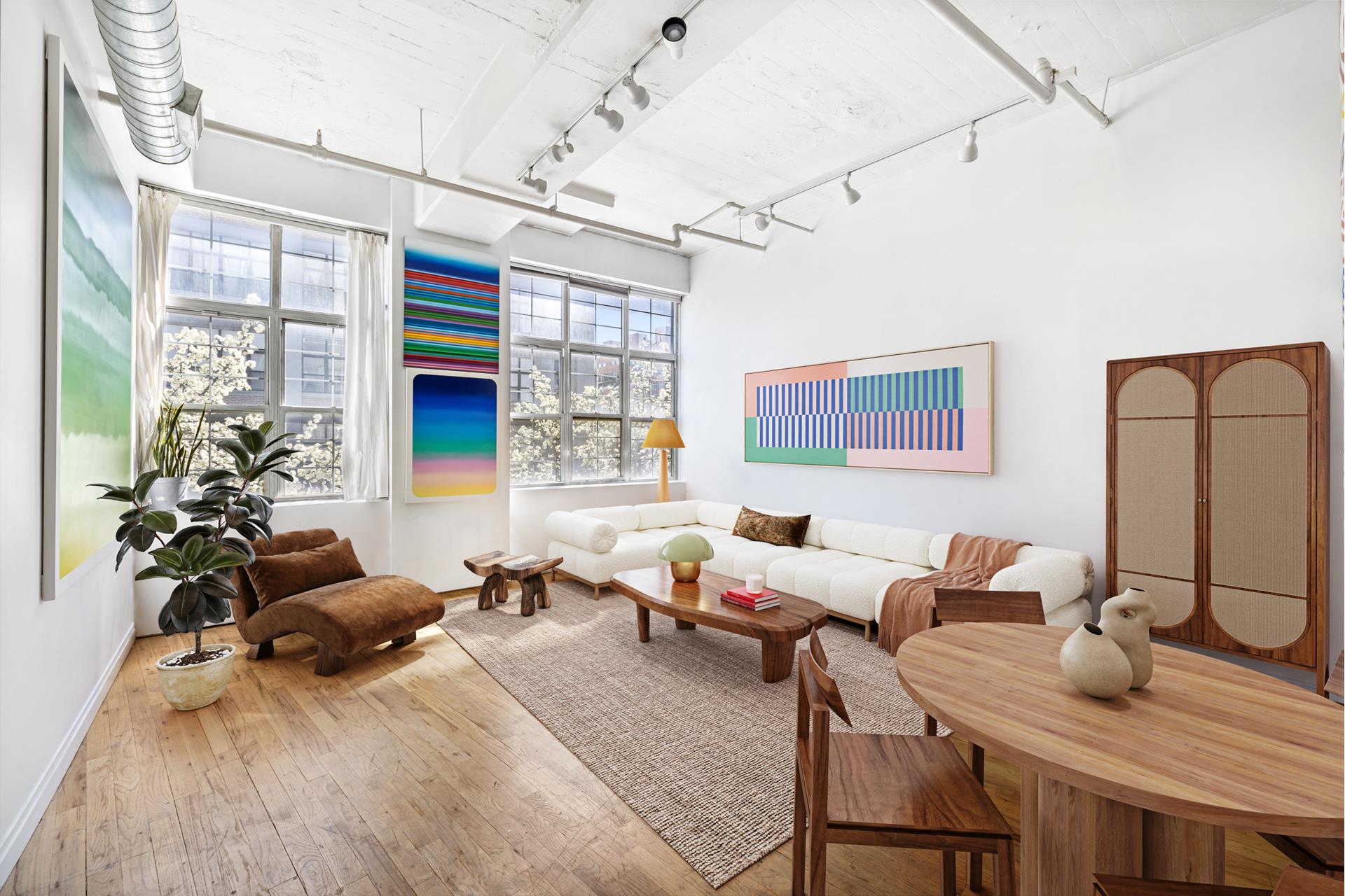 689 MYRTLE Avenue 2E