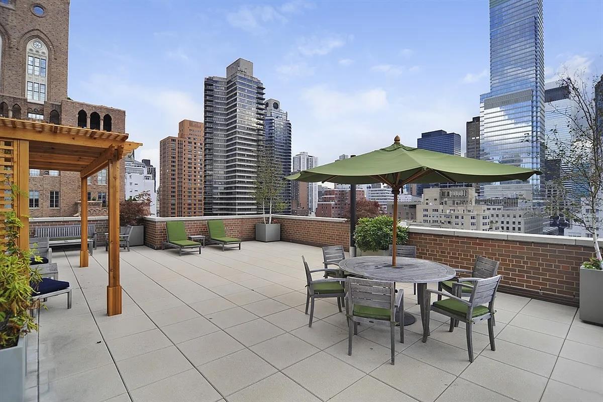 130 E 63RD Street 4E