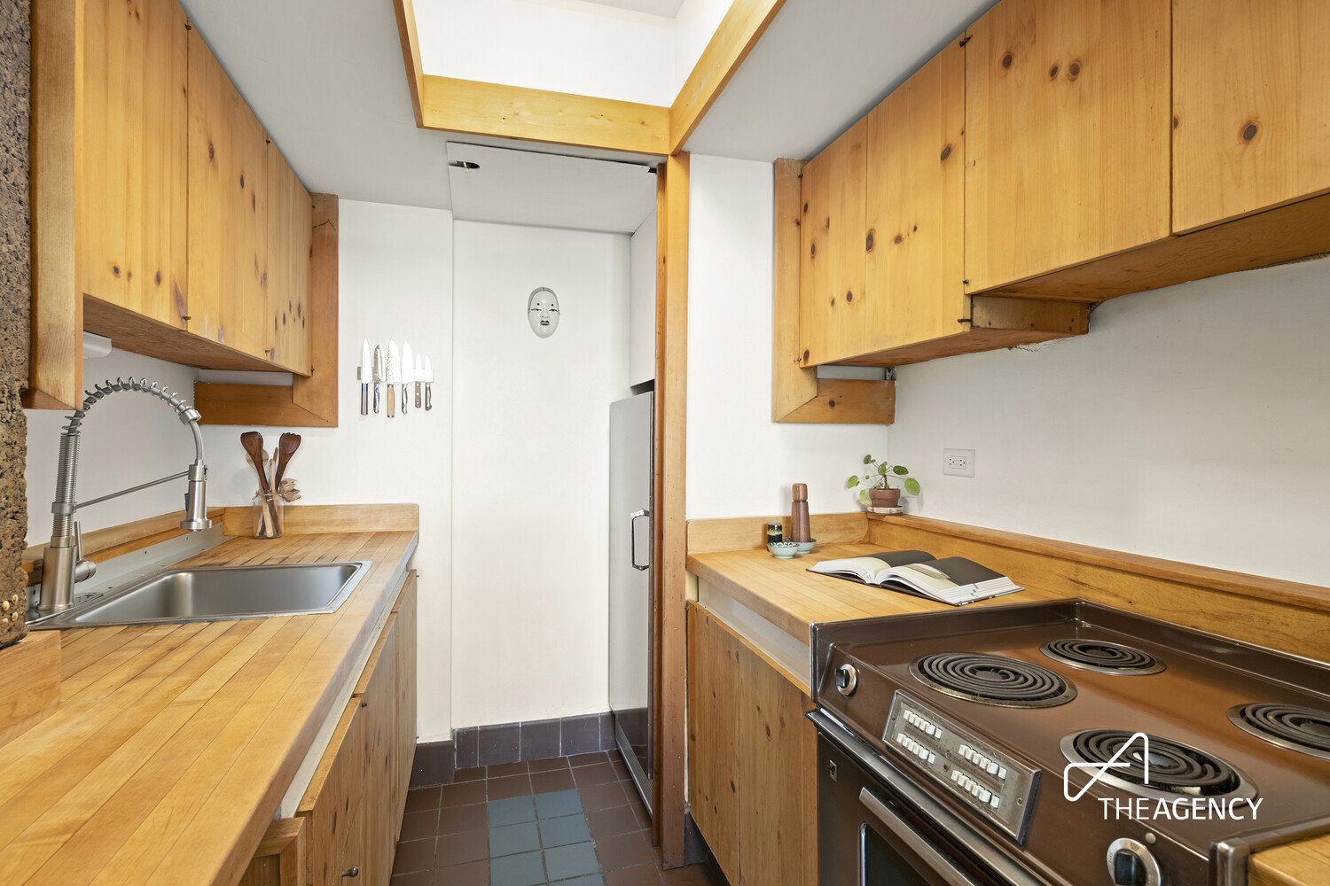 365 W 19TH Street 2R