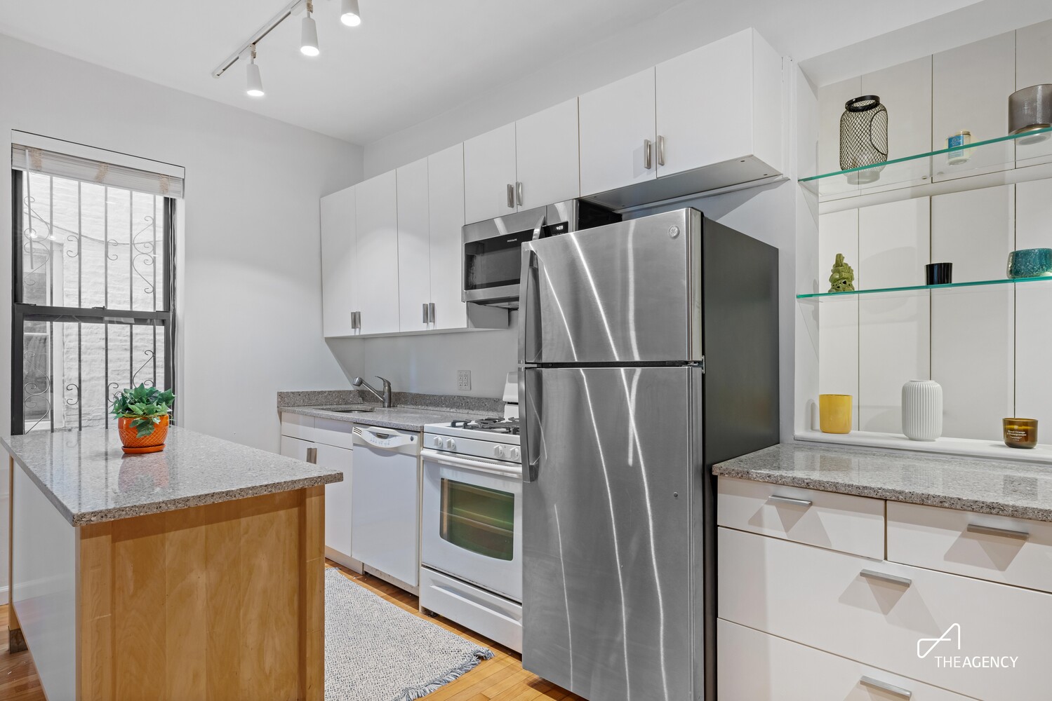 423 15TH Street 1C
