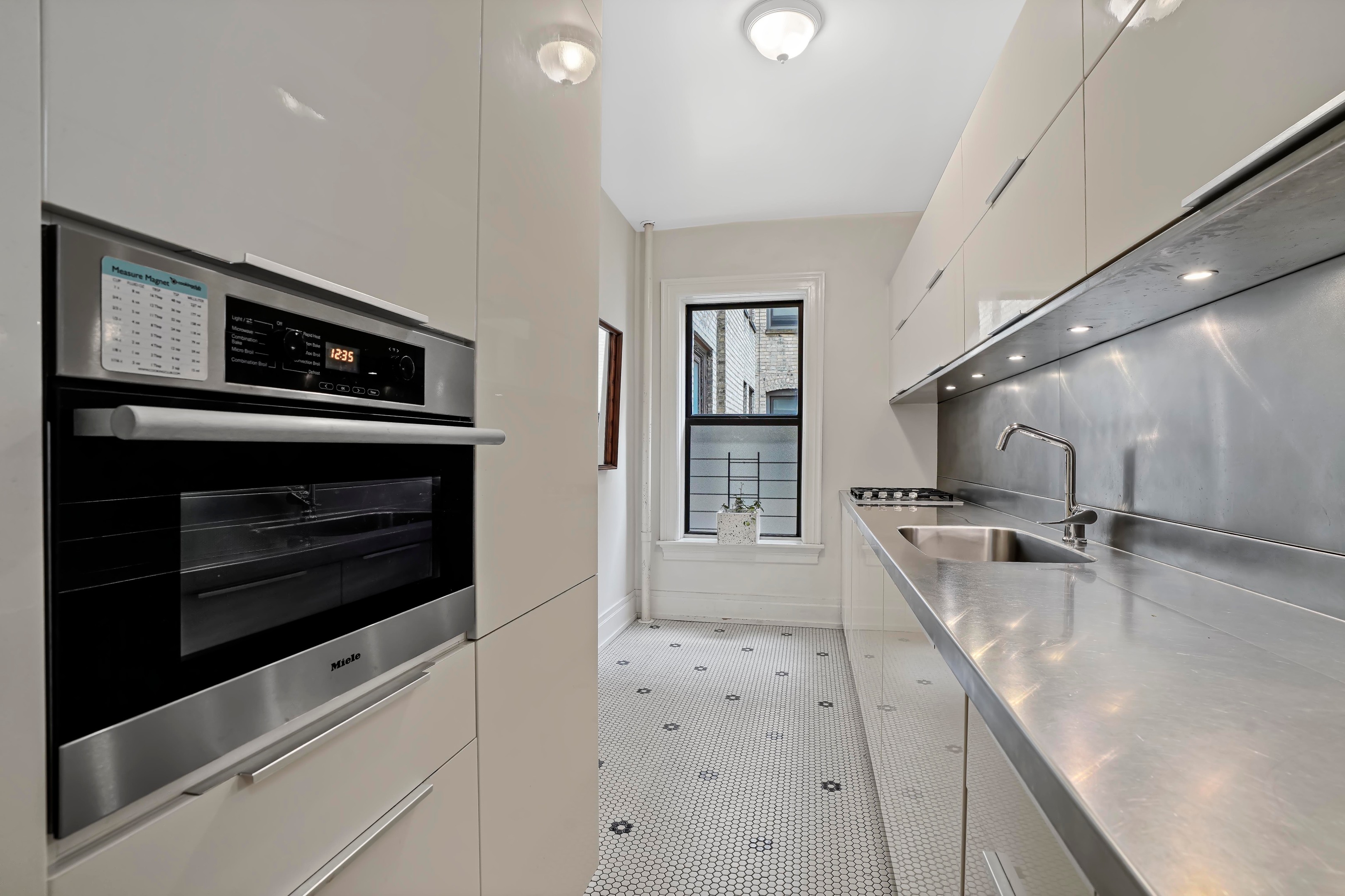255 Eastern Parkway C9