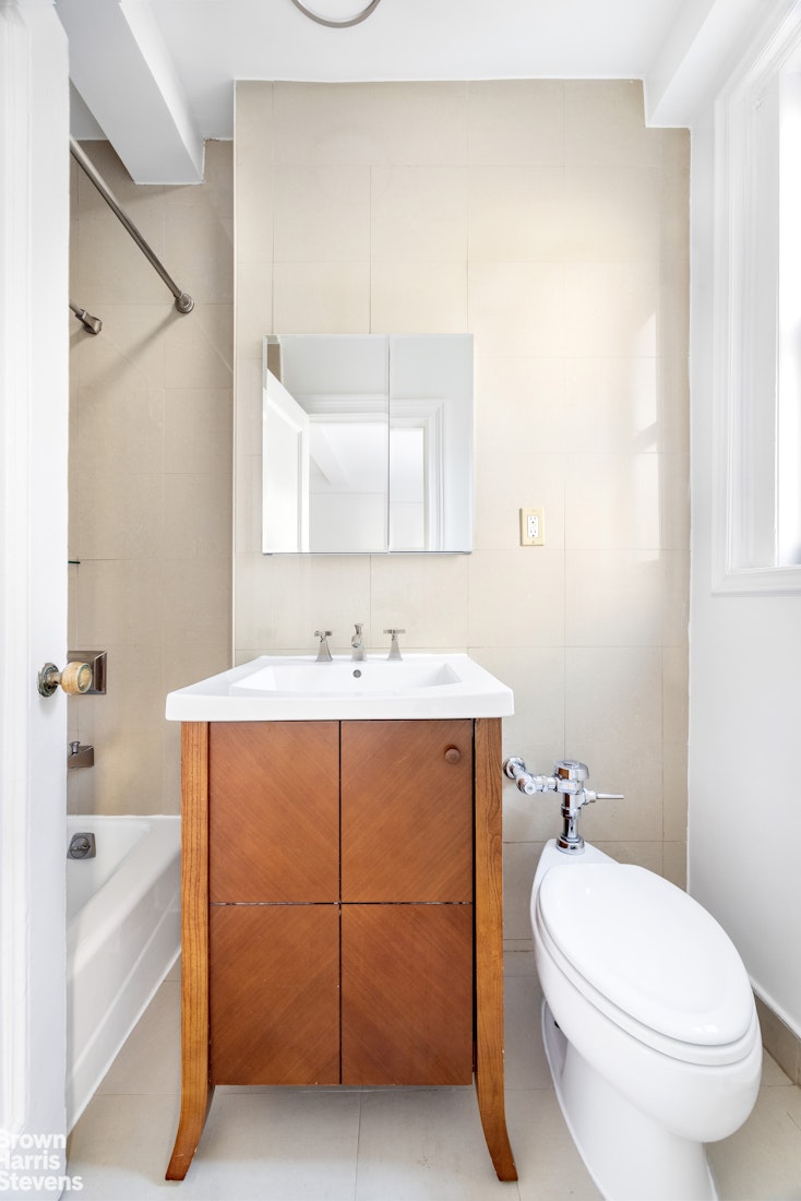 36 W 84TH Street 3B