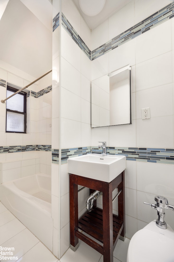 36 W 84TH Street 3B