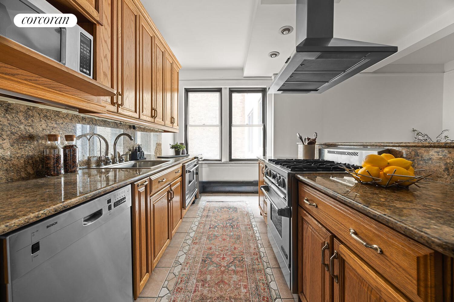 135 Eastern Parkway 4C1