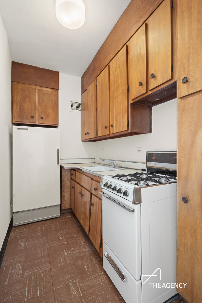 345 E 69TH Street PHD