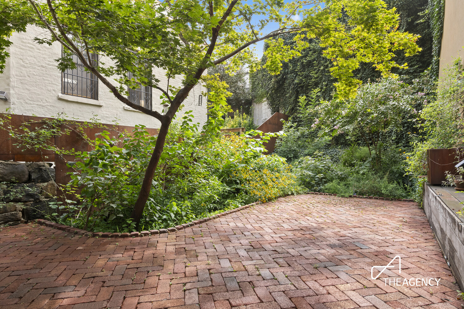 474 DEAN Street