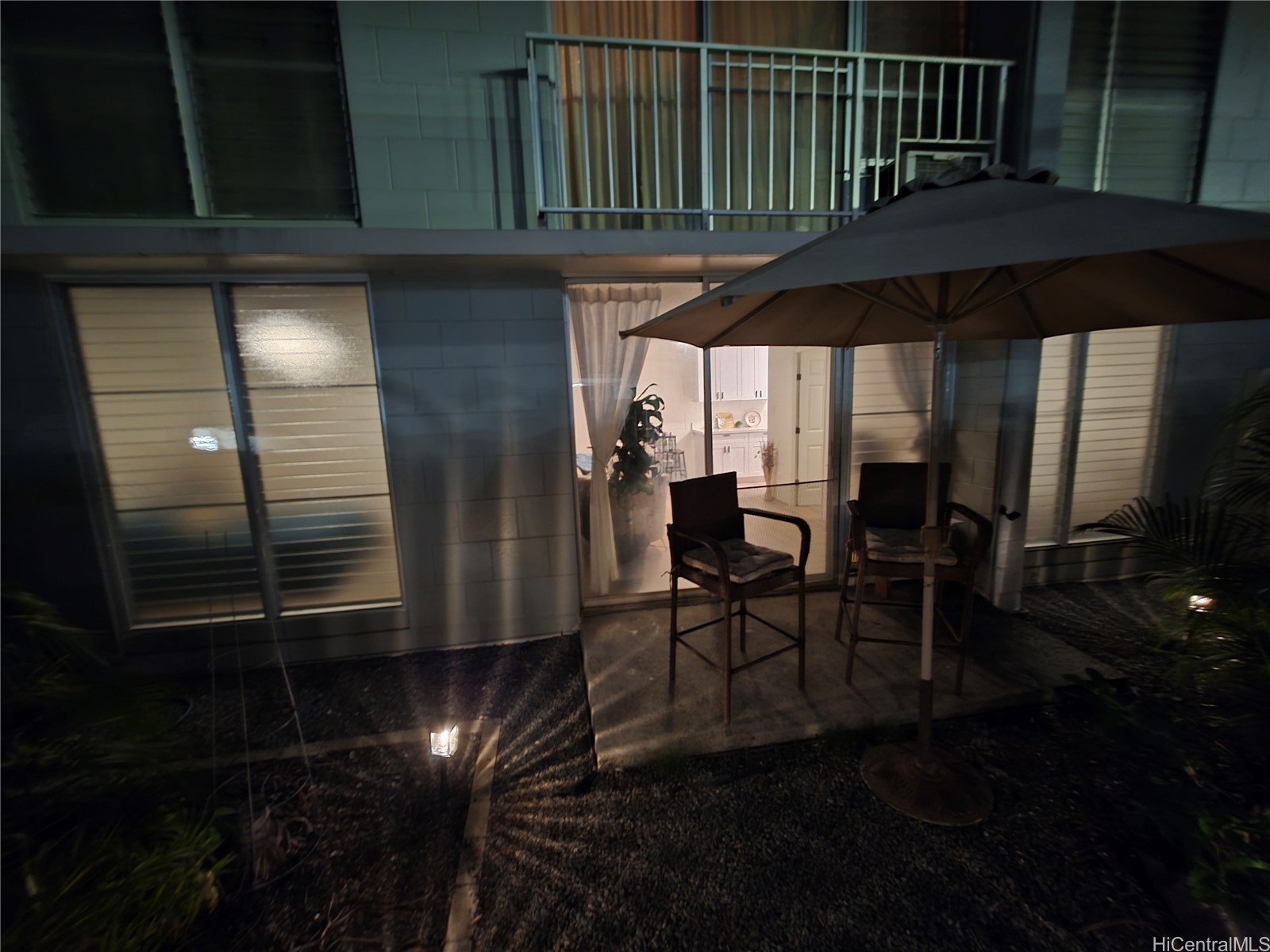 2845 Waialae Avenue 121