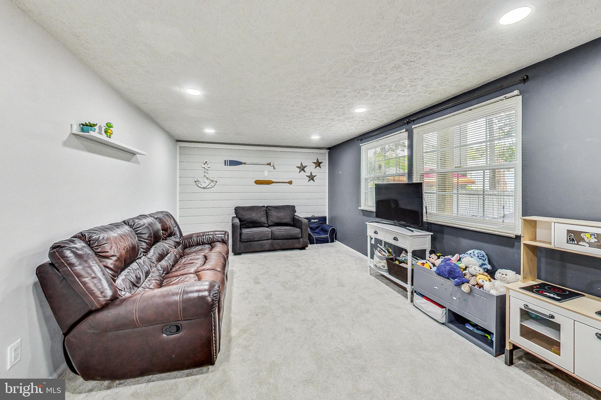 1417 BOULDER CT