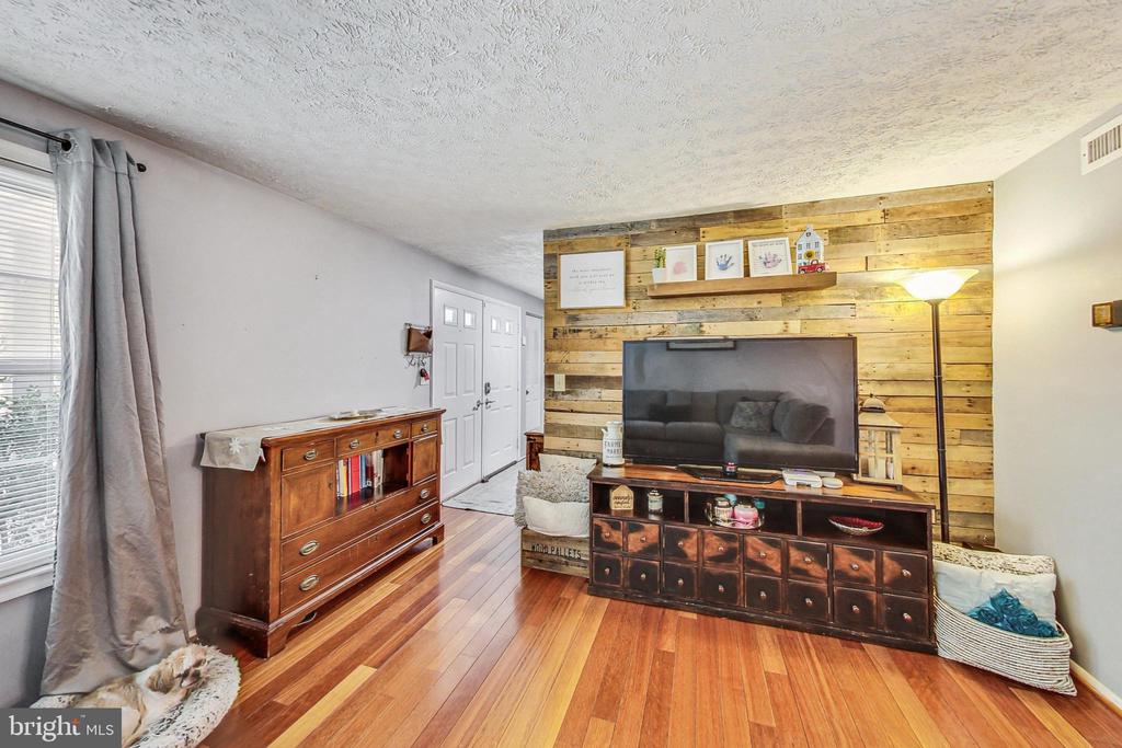 1417 BOULDER CT