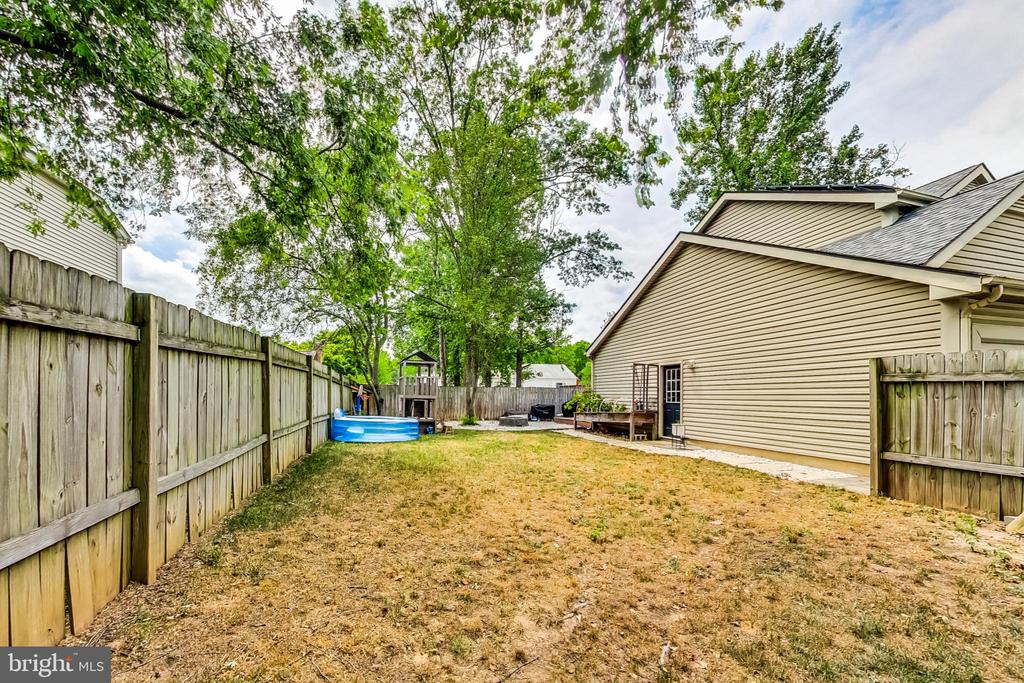 1417 BOULDER CT