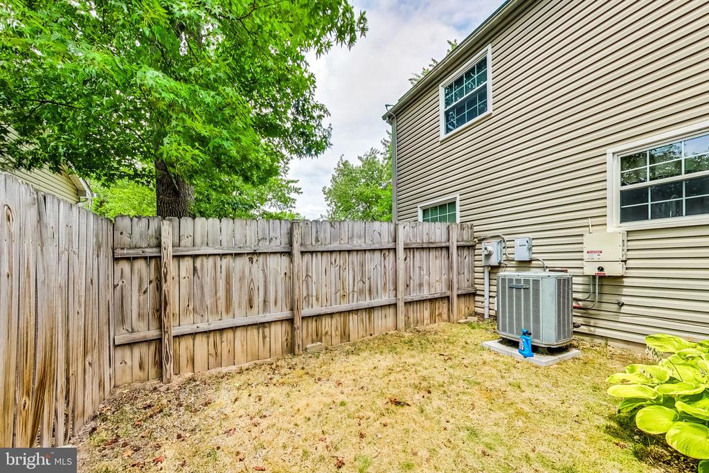 1417 BOULDER CT