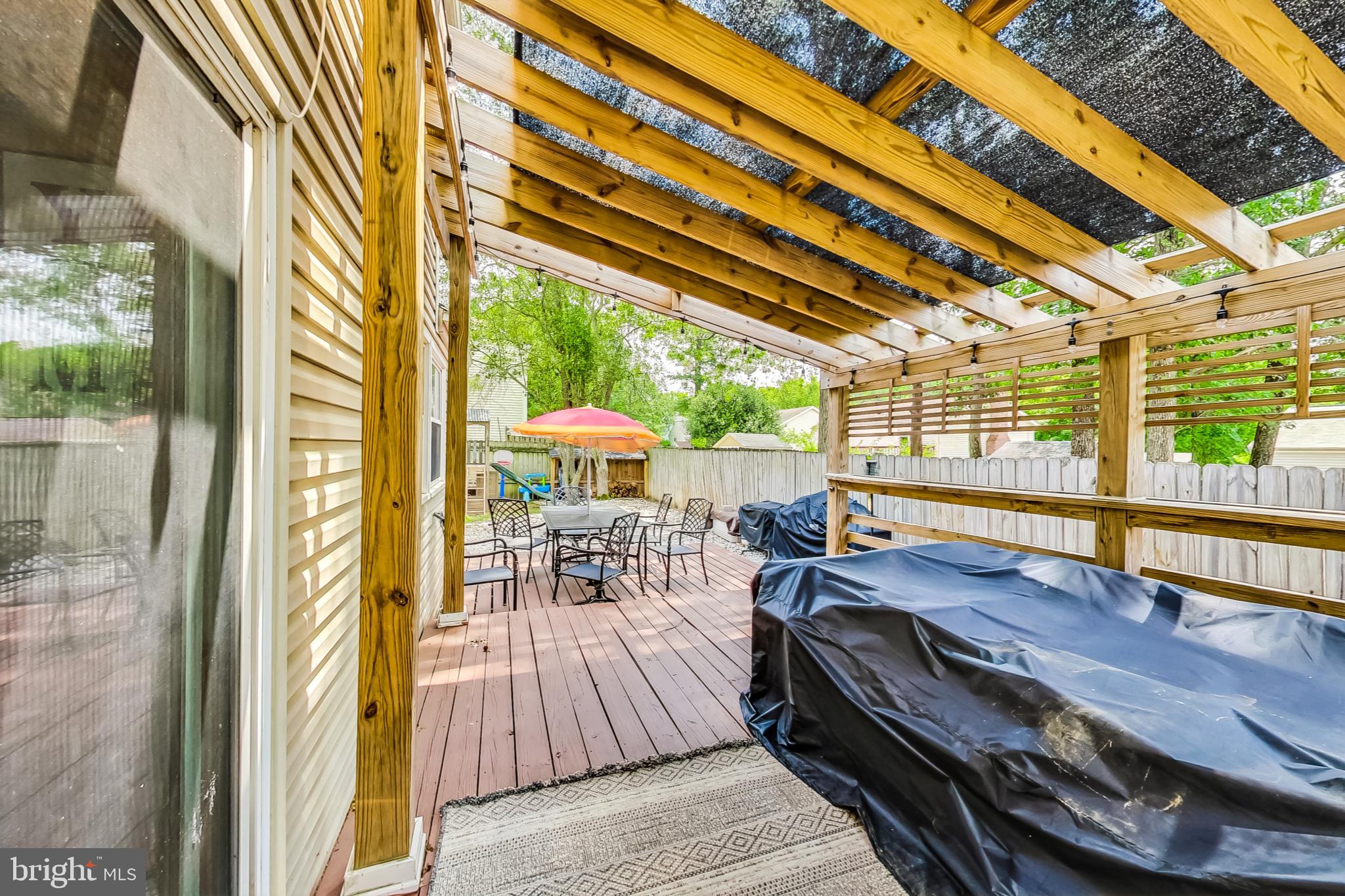 1417 BOULDER CT