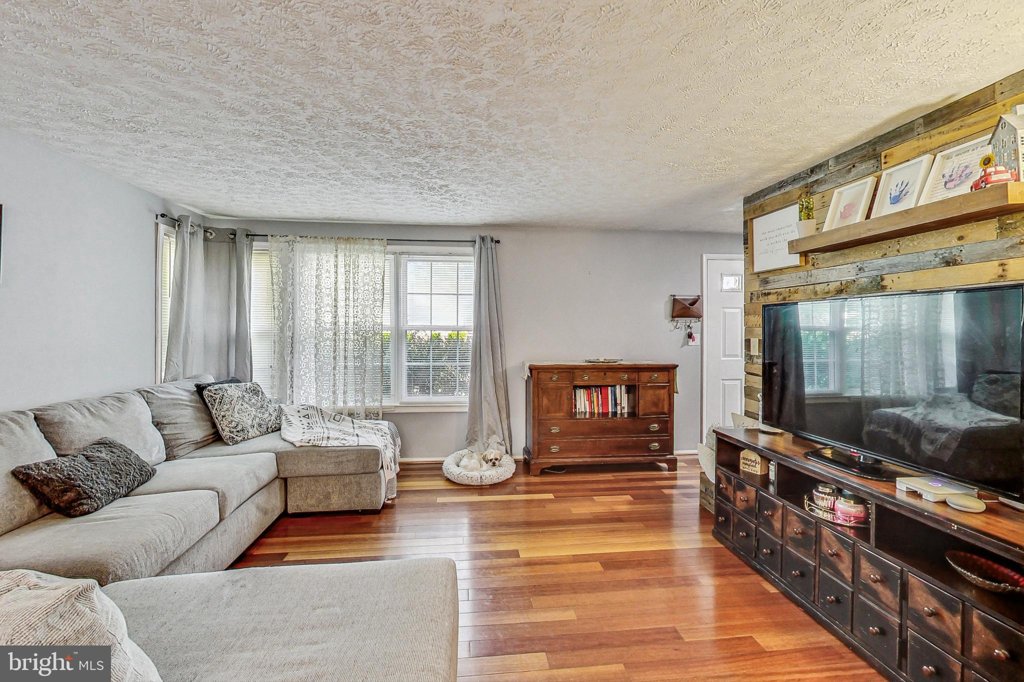 1417 BOULDER CT