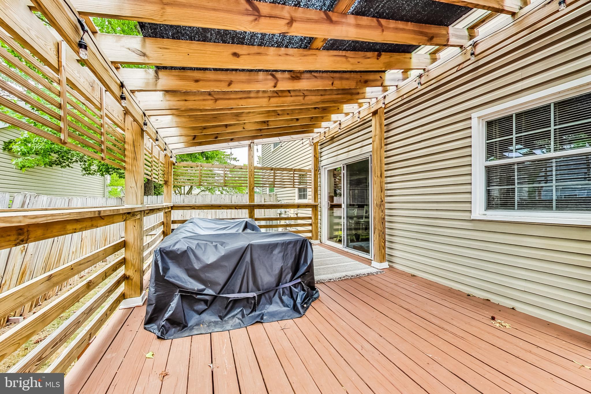 1417 BOULDER CT