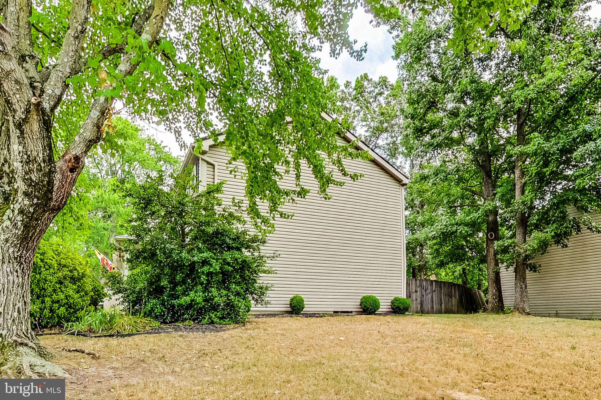 1417 BOULDER CT