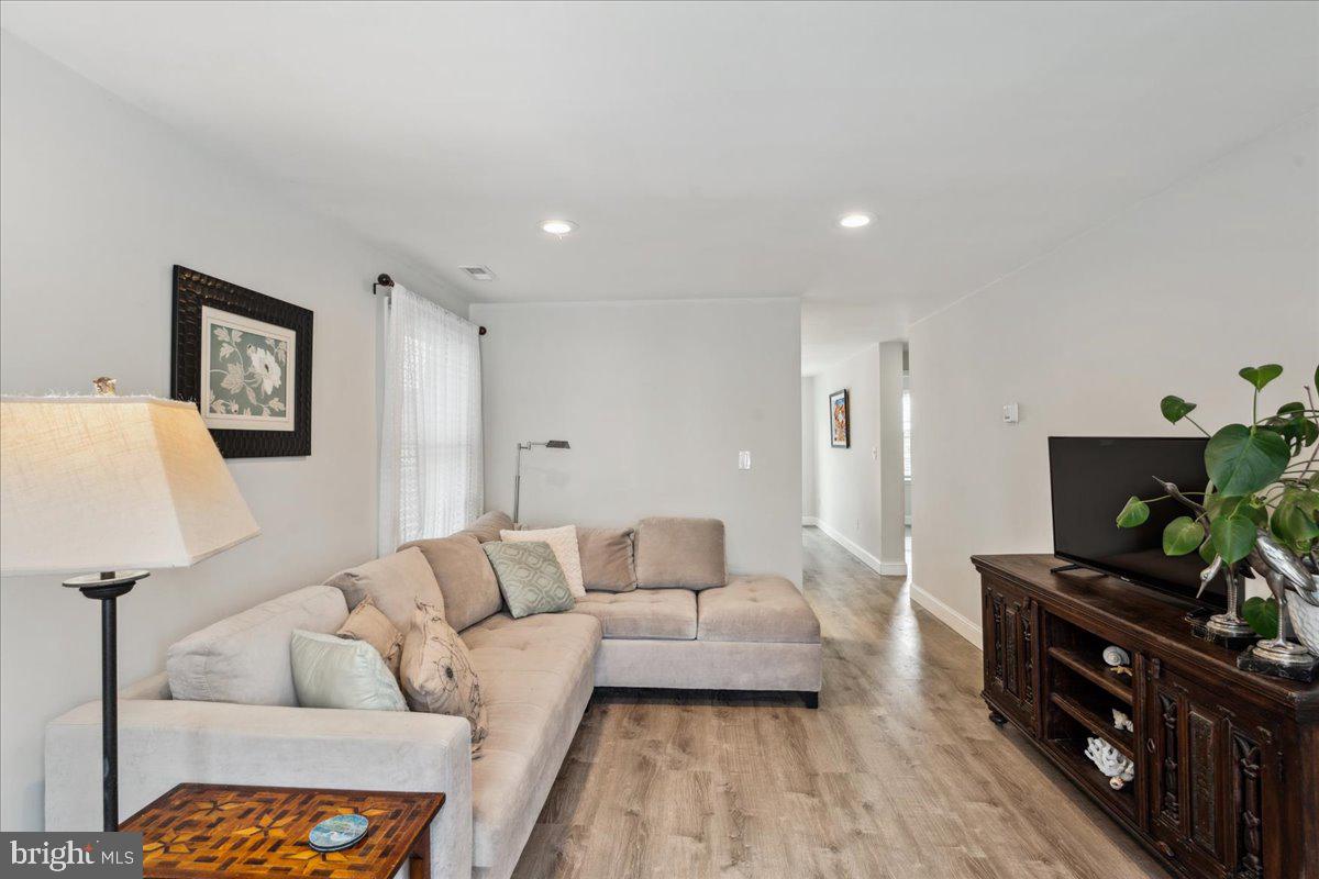 613 Mann Rd