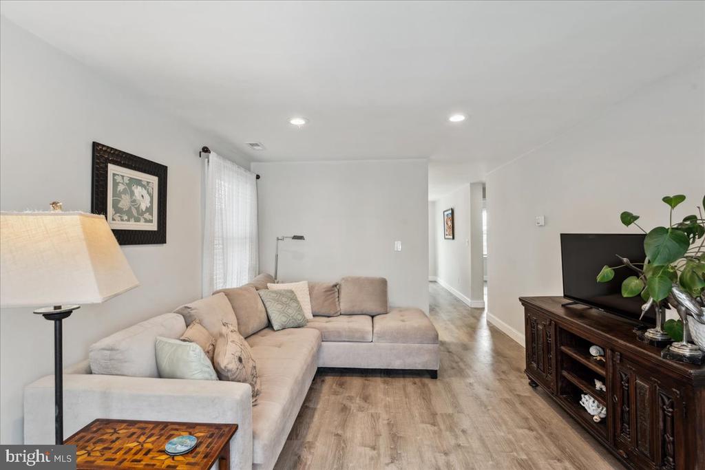 613 Mann Rd
