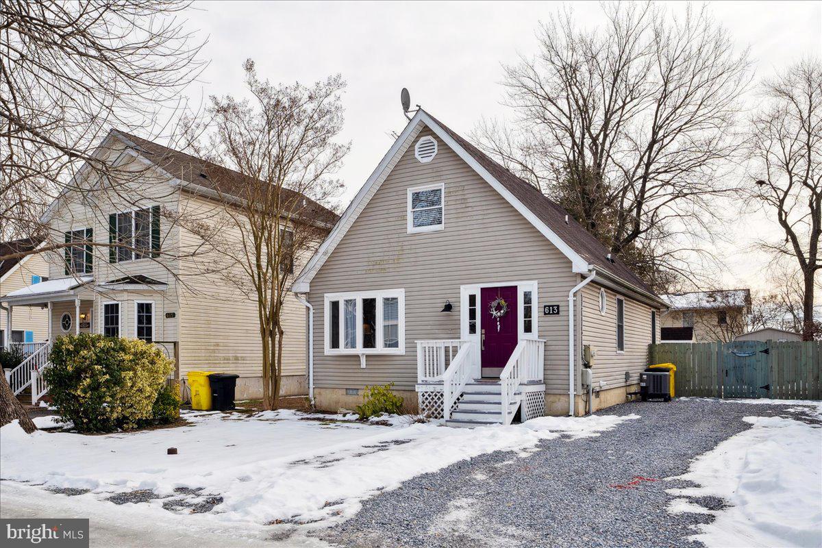 613 Mann Rd