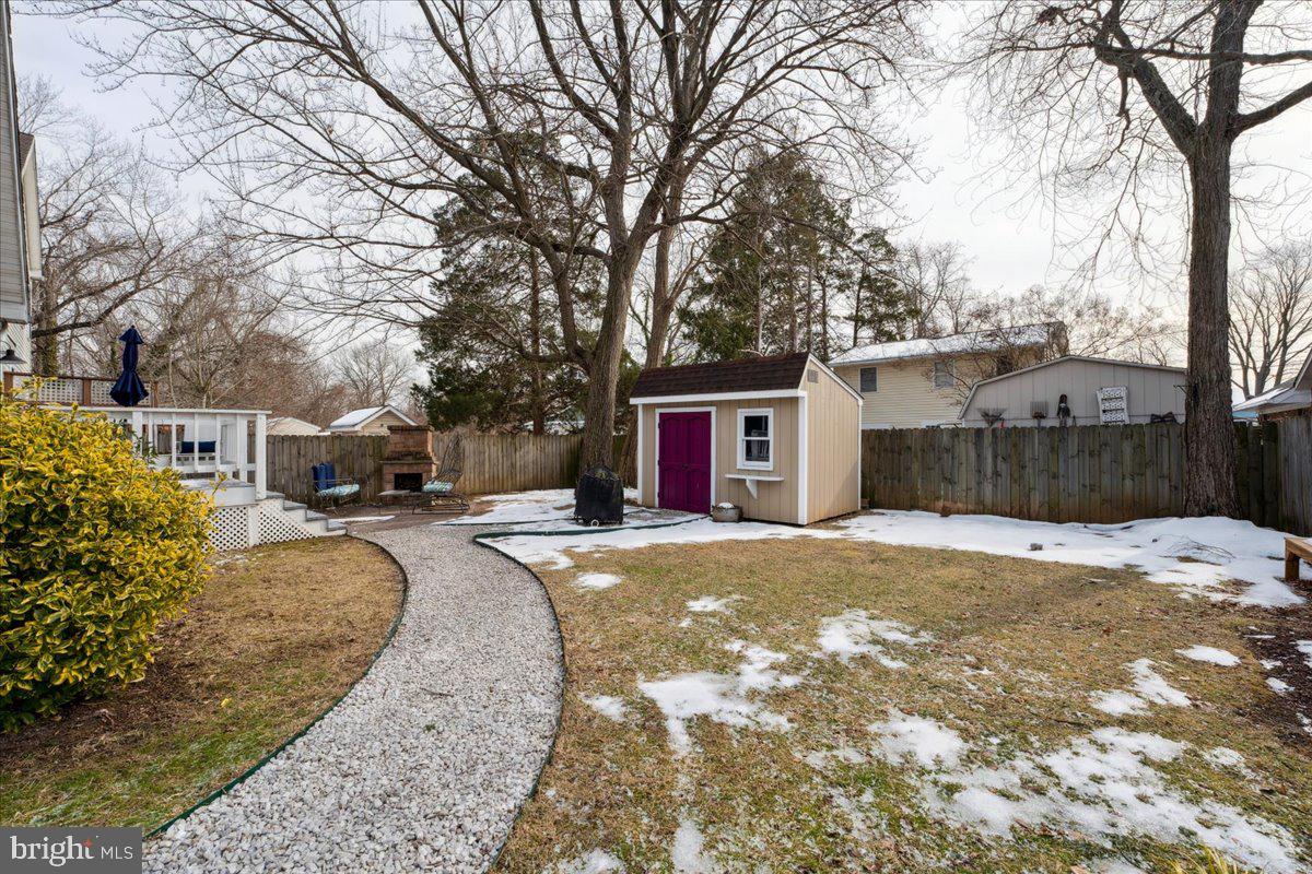 613 Mann Rd