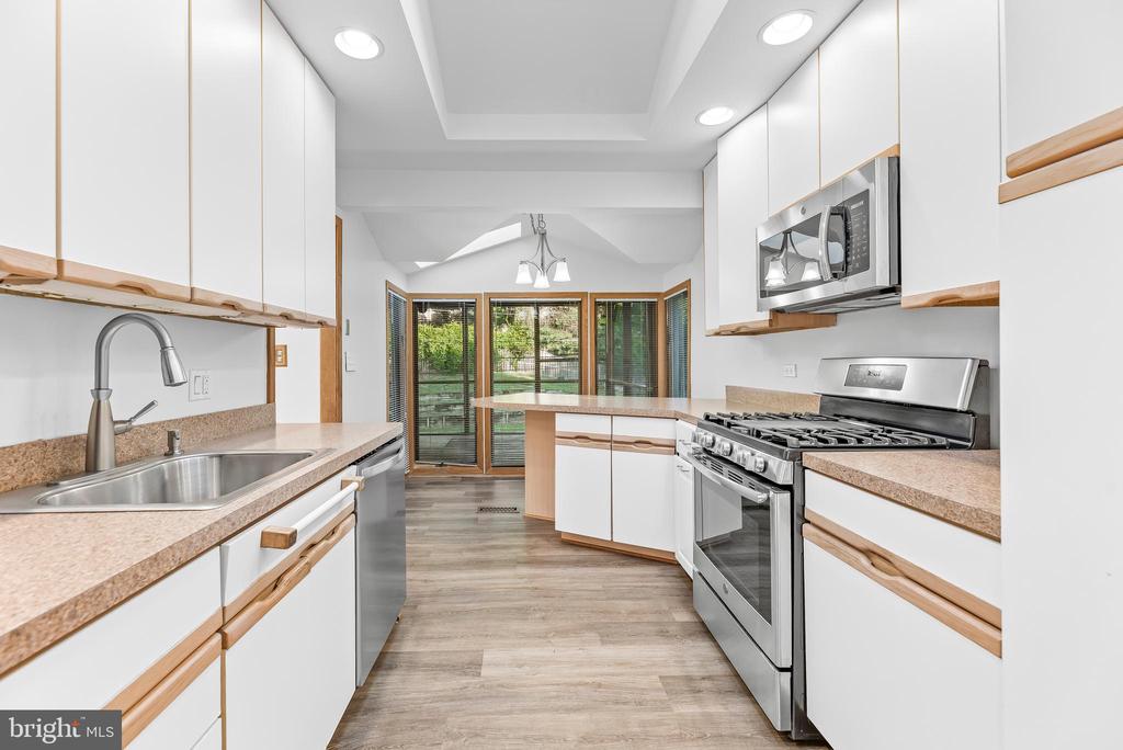 592 Nolberry Dr