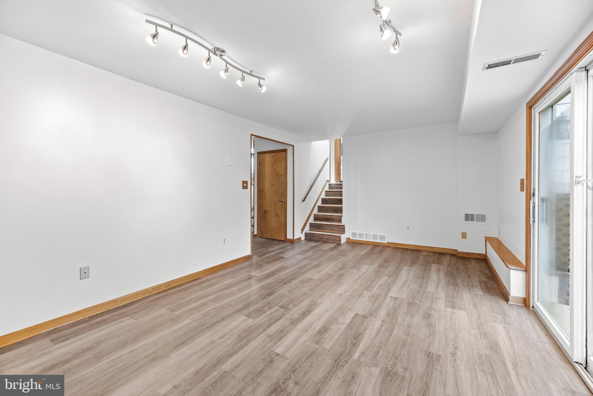 592 Nolberry Dr