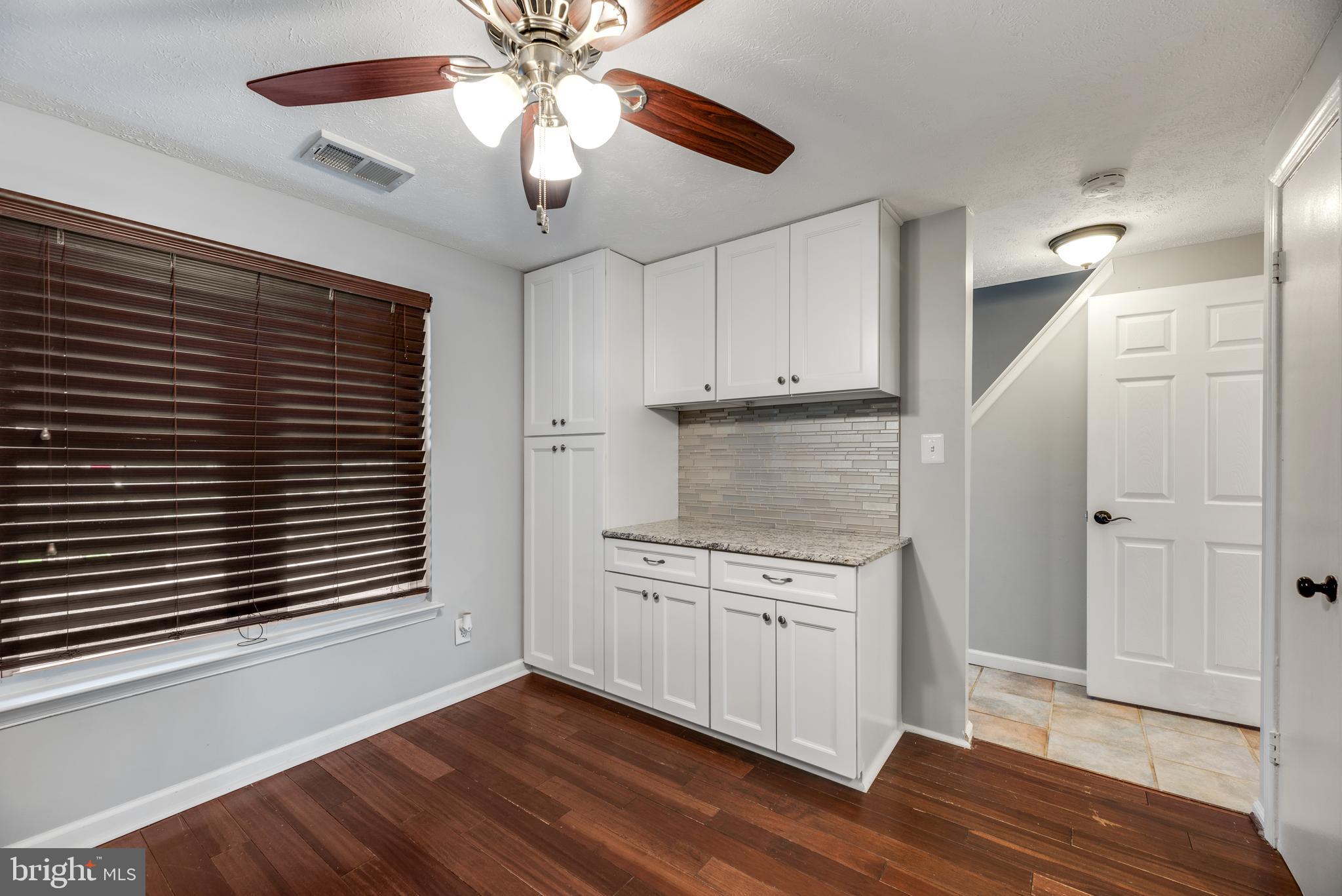 1592 LODGE POLE COURT