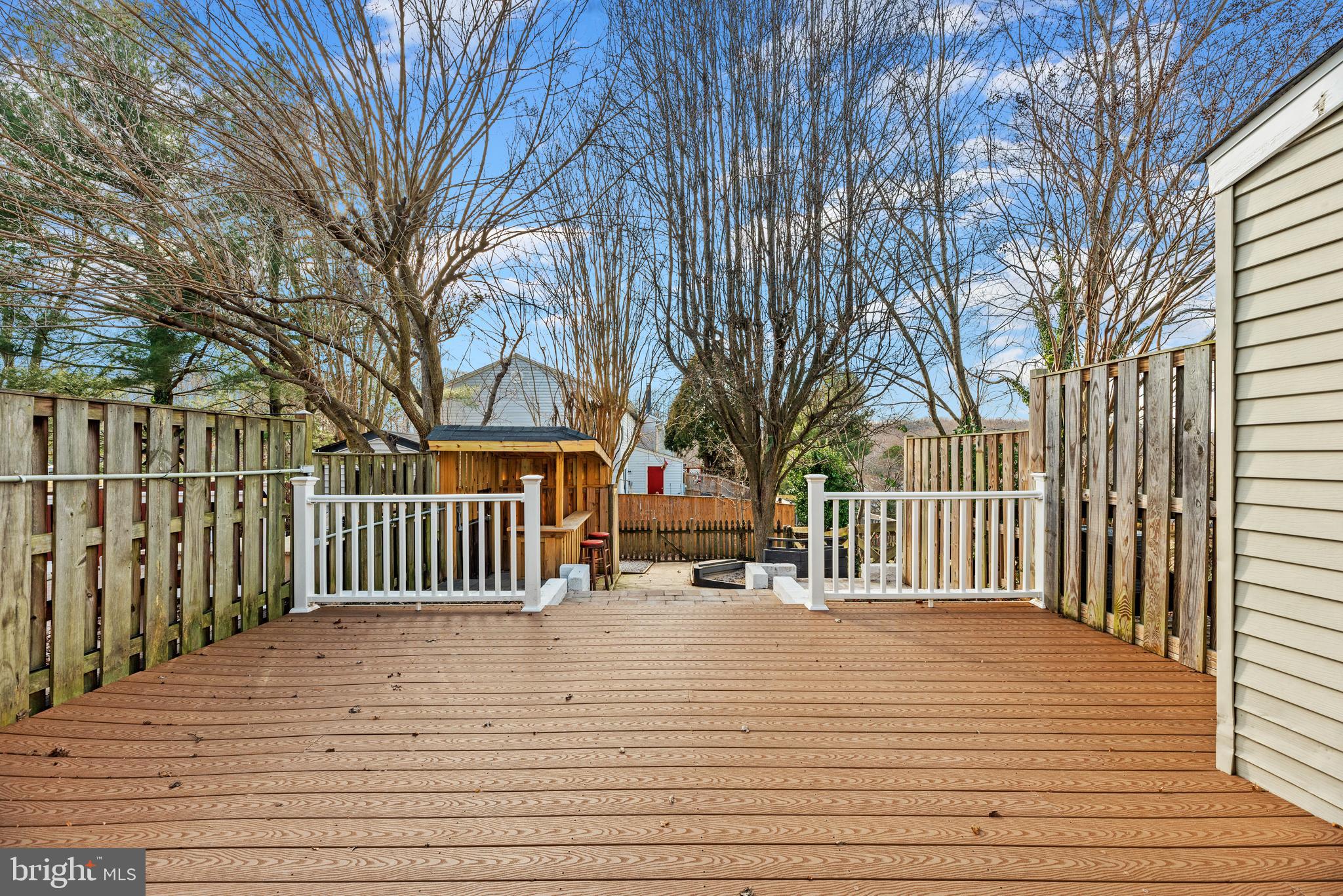 1592 LODGE POLE COURT