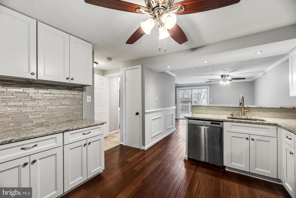 1592 LODGE POLE COURT